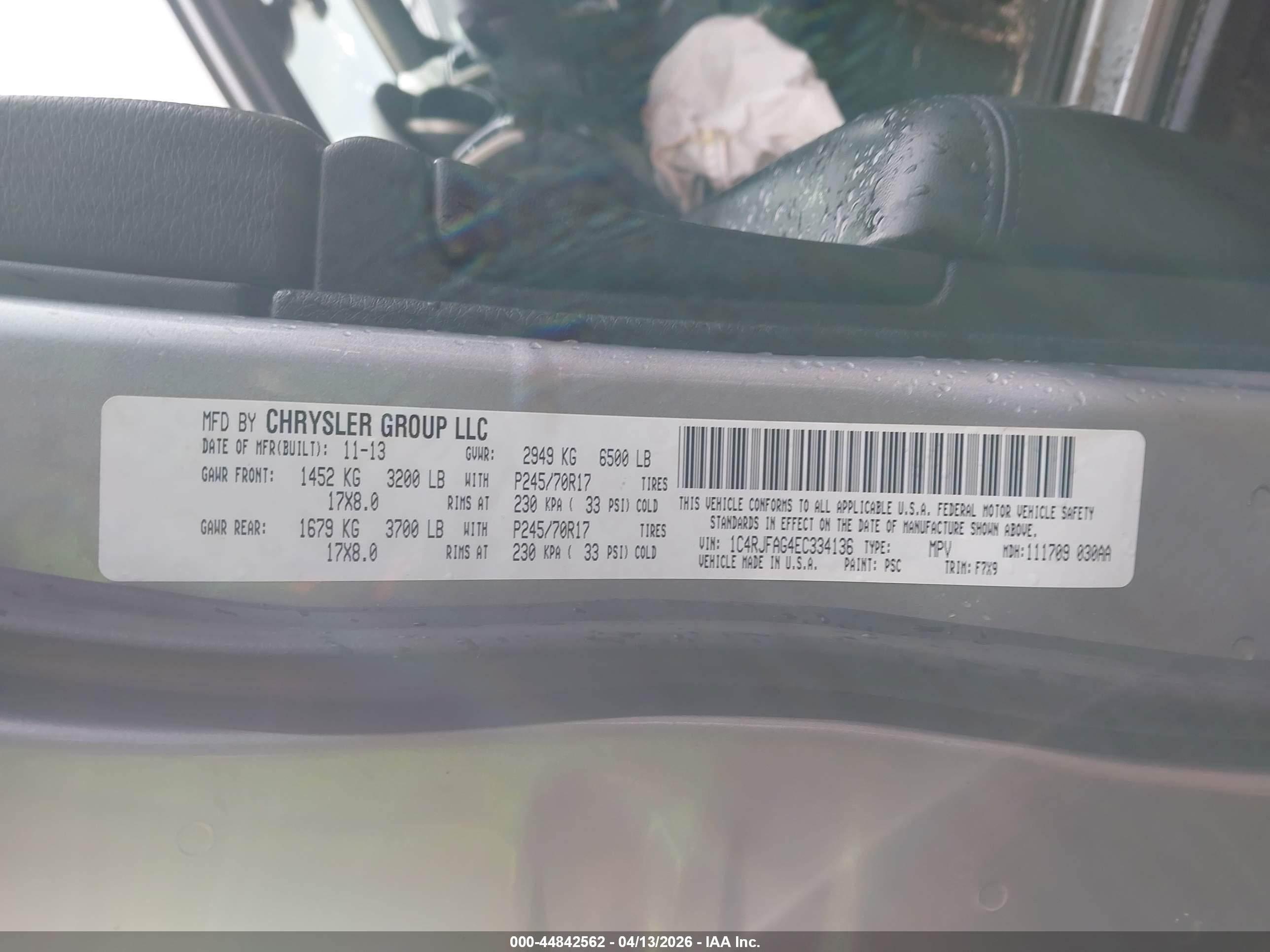 2014 Jeep Grand Cherokee Laredo Silver vin: 1C4RJFAG4EC334136