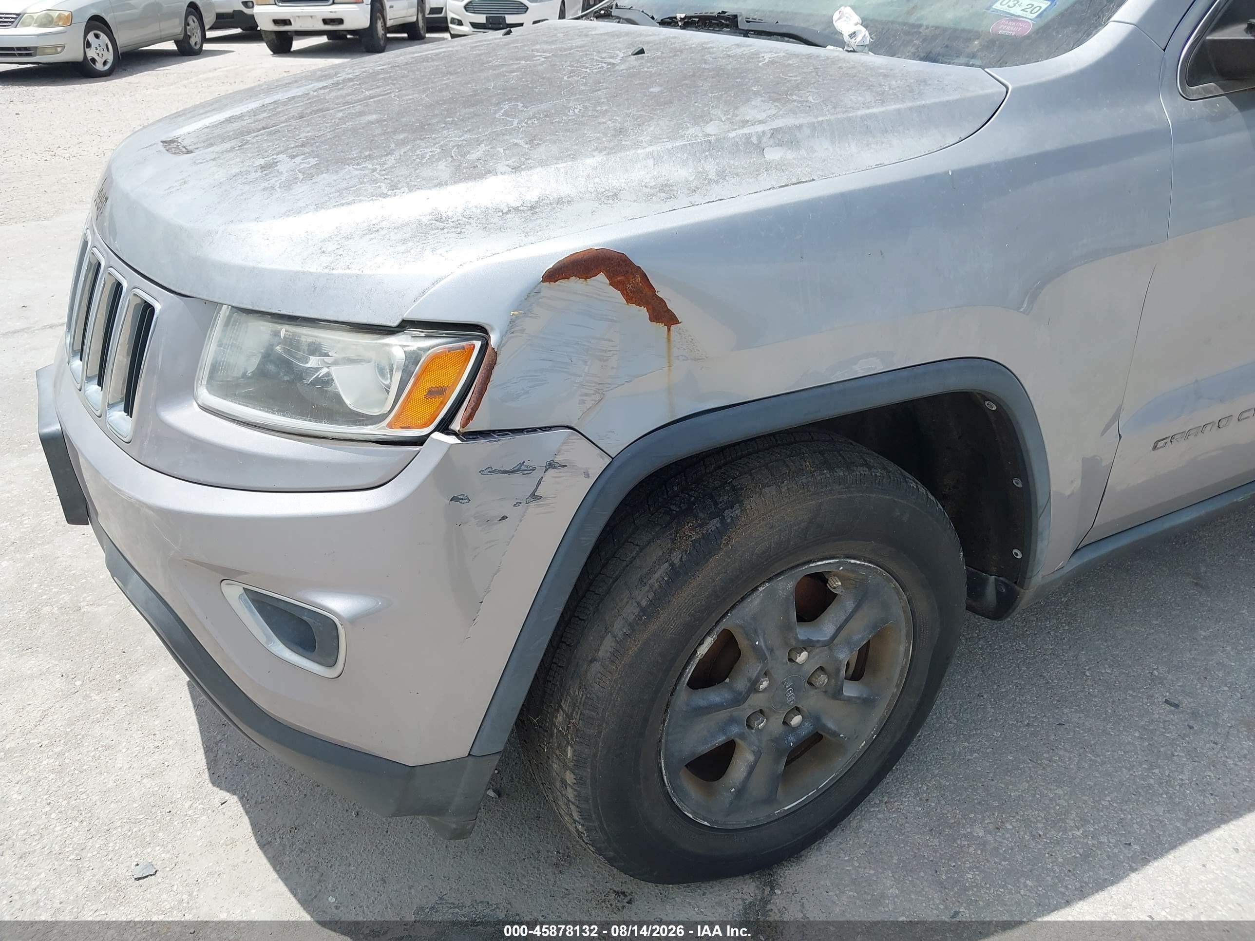 2014 Jeep Grand Cherokee Laredo Серебряный vin: 1C4RJFAG4EC372157
