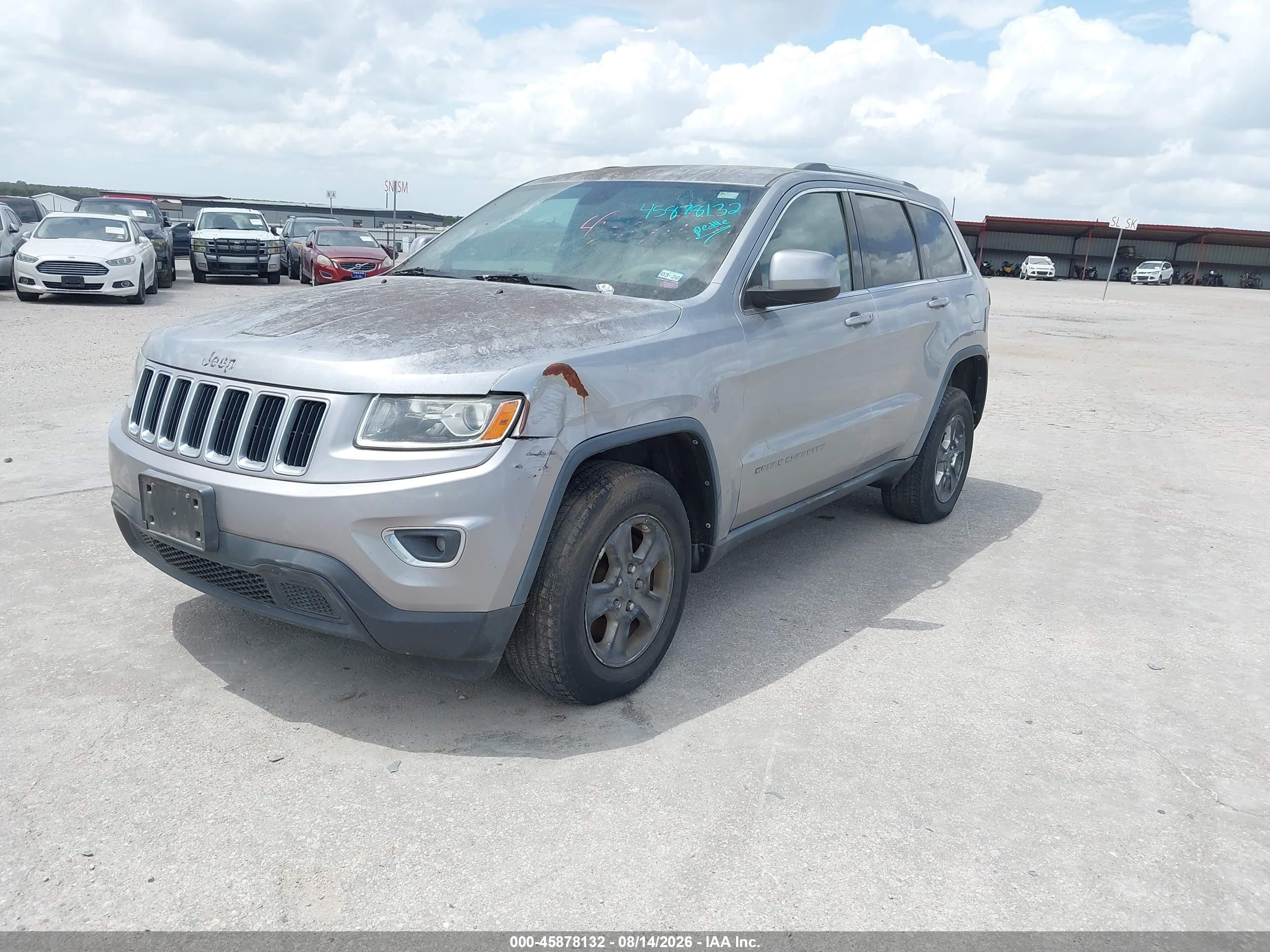 2014 Jeep Grand Cherokee Laredo Серебряный vin: 1C4RJFAG4EC372157