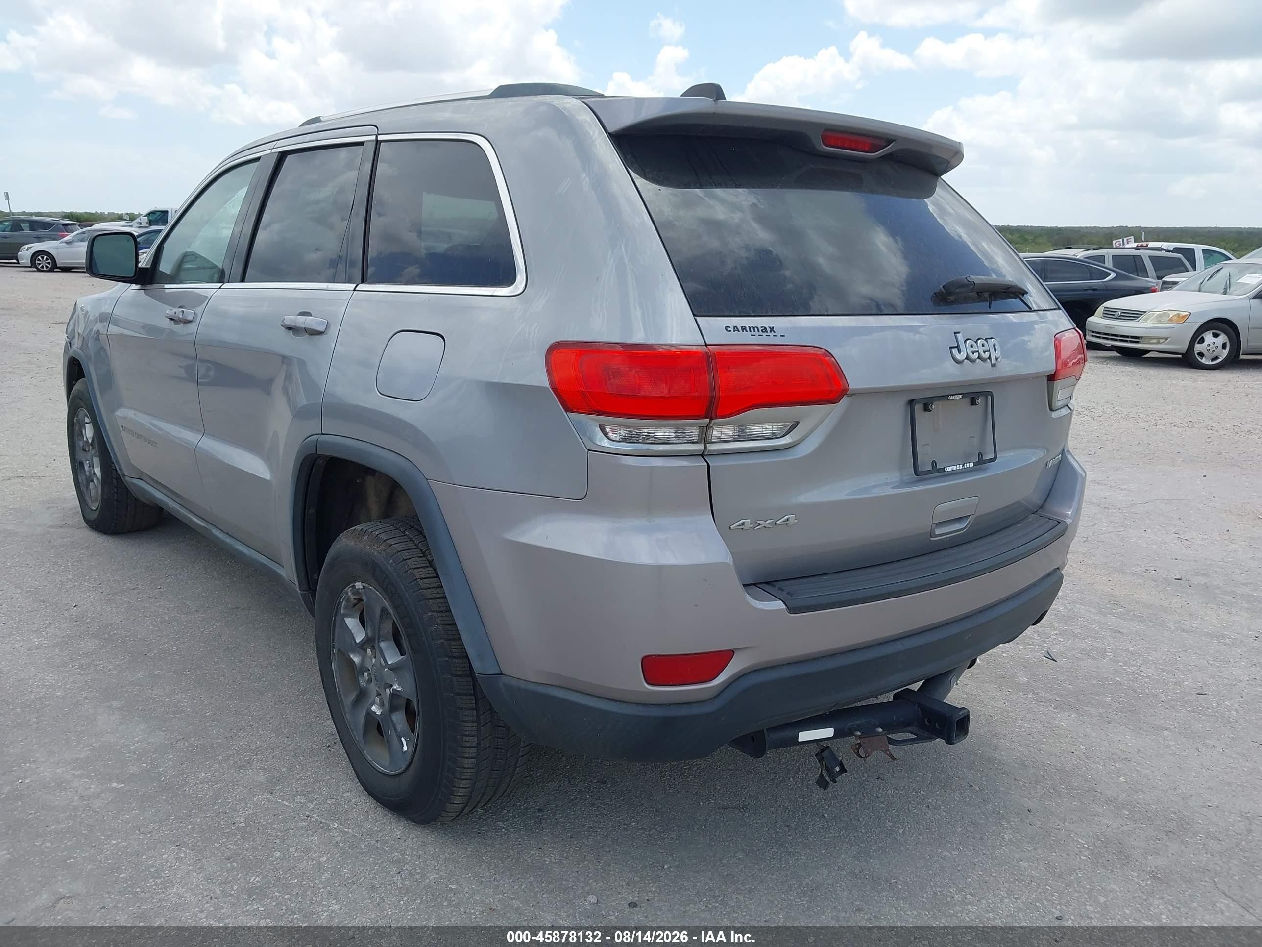 2014 Jeep Grand Cherokee Laredo Серебряный vin: 1C4RJFAG4EC372157