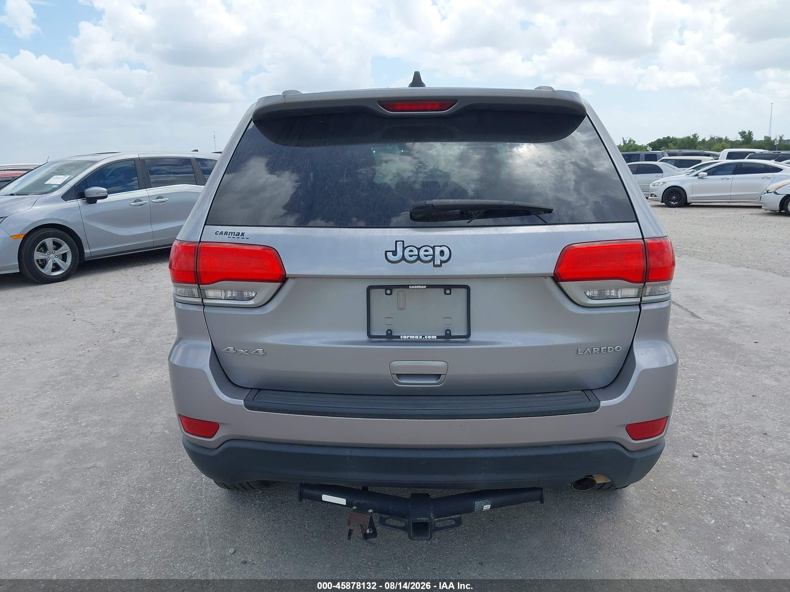 2014 Jeep Grand Cherokee Laredo Серебряный vin: 1C4RJFAG4EC372157