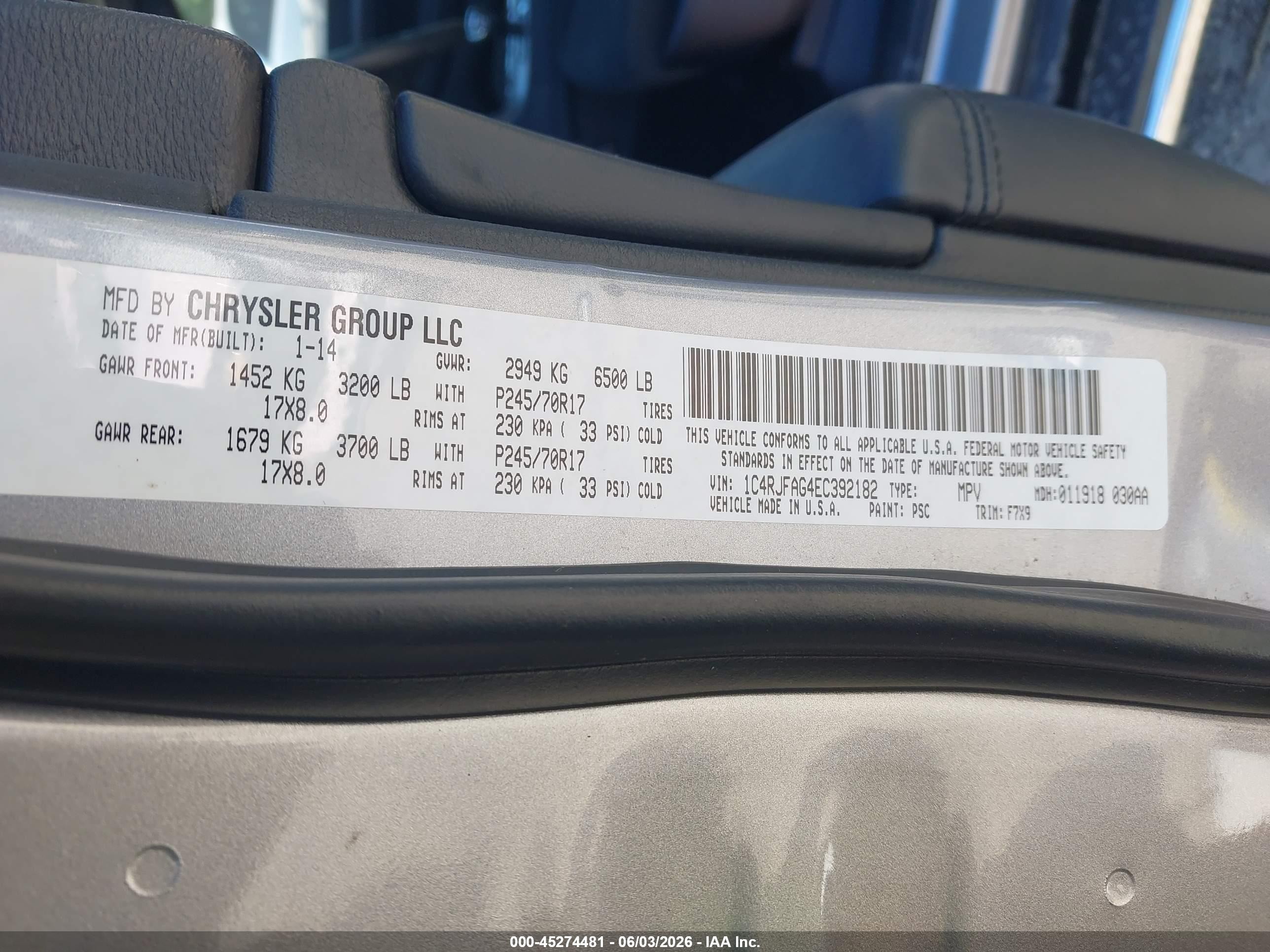 2014 Jeep Grand Cherokee Laredo Silver vin: 1C4RJFAG4EC392182