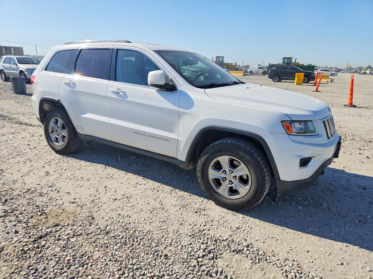 2014 Jeep Grand Cherokee Laredo White vin: 1C4RJFAG4EC482593