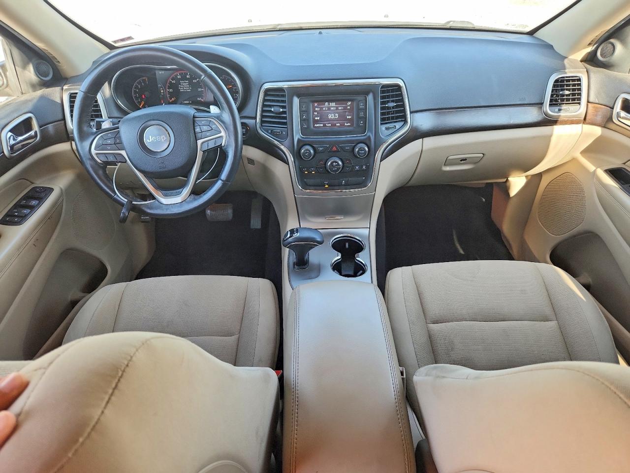 2014 Jeep Grand Cherokee Laredo White vin: 1C4RJFAG4EC482593