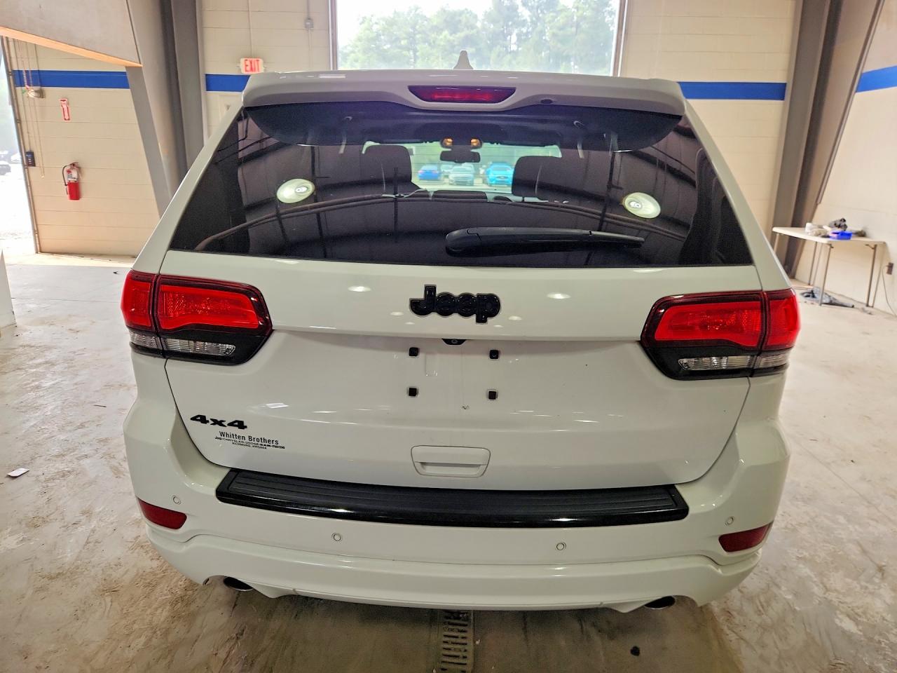 2015 Jeep Grand Cherokee Laredo White vin: 1C4RJFAG4FC102184