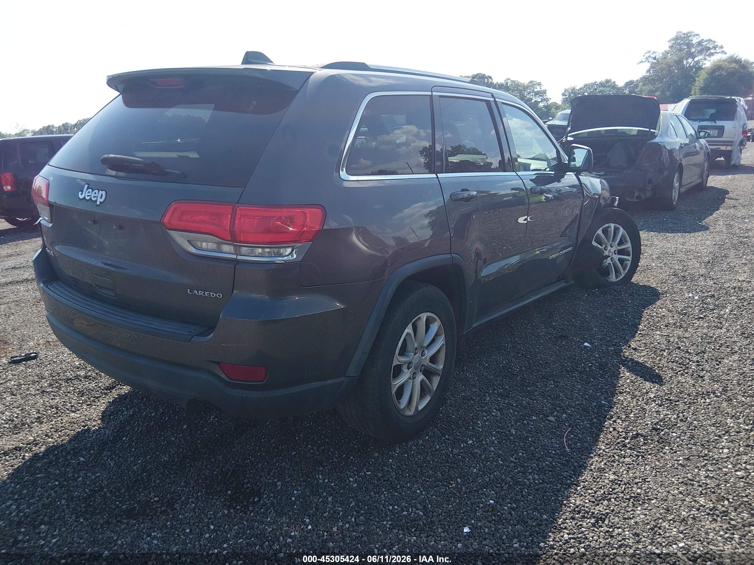 2015 Jeep Grand Cherokee Laredo Gray vin: 1C4RJFAG4FC106560