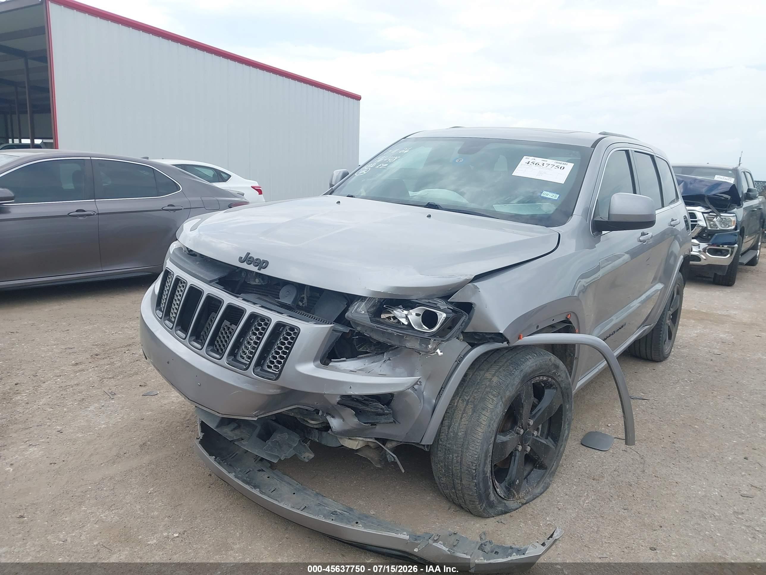 2015 Jeep Grand Cherokee Altitude Silver vin: 1C4RJFAG4FC142538