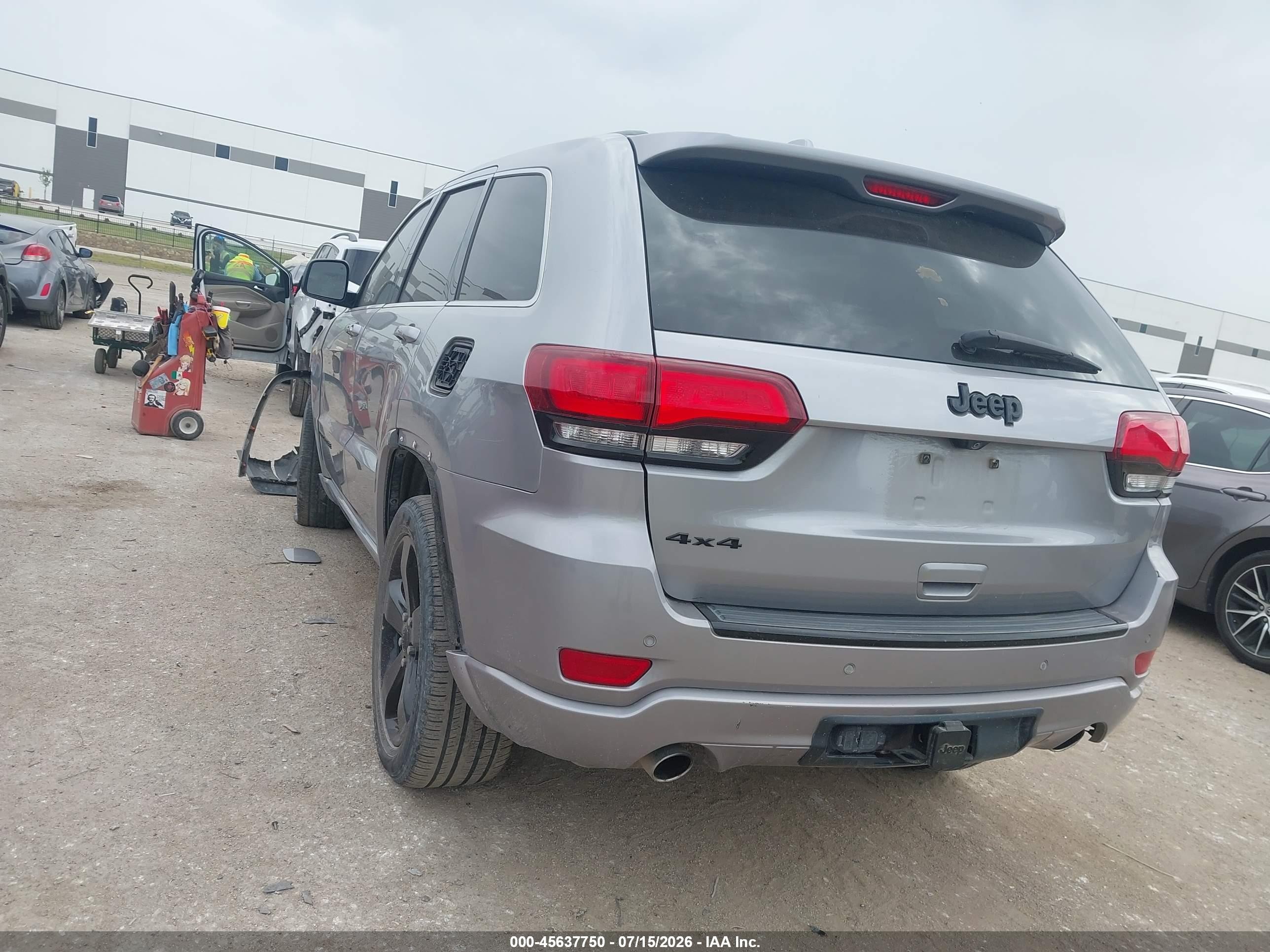 2015 Jeep Grand Cherokee Altitude Silver vin: 1C4RJFAG4FC142538