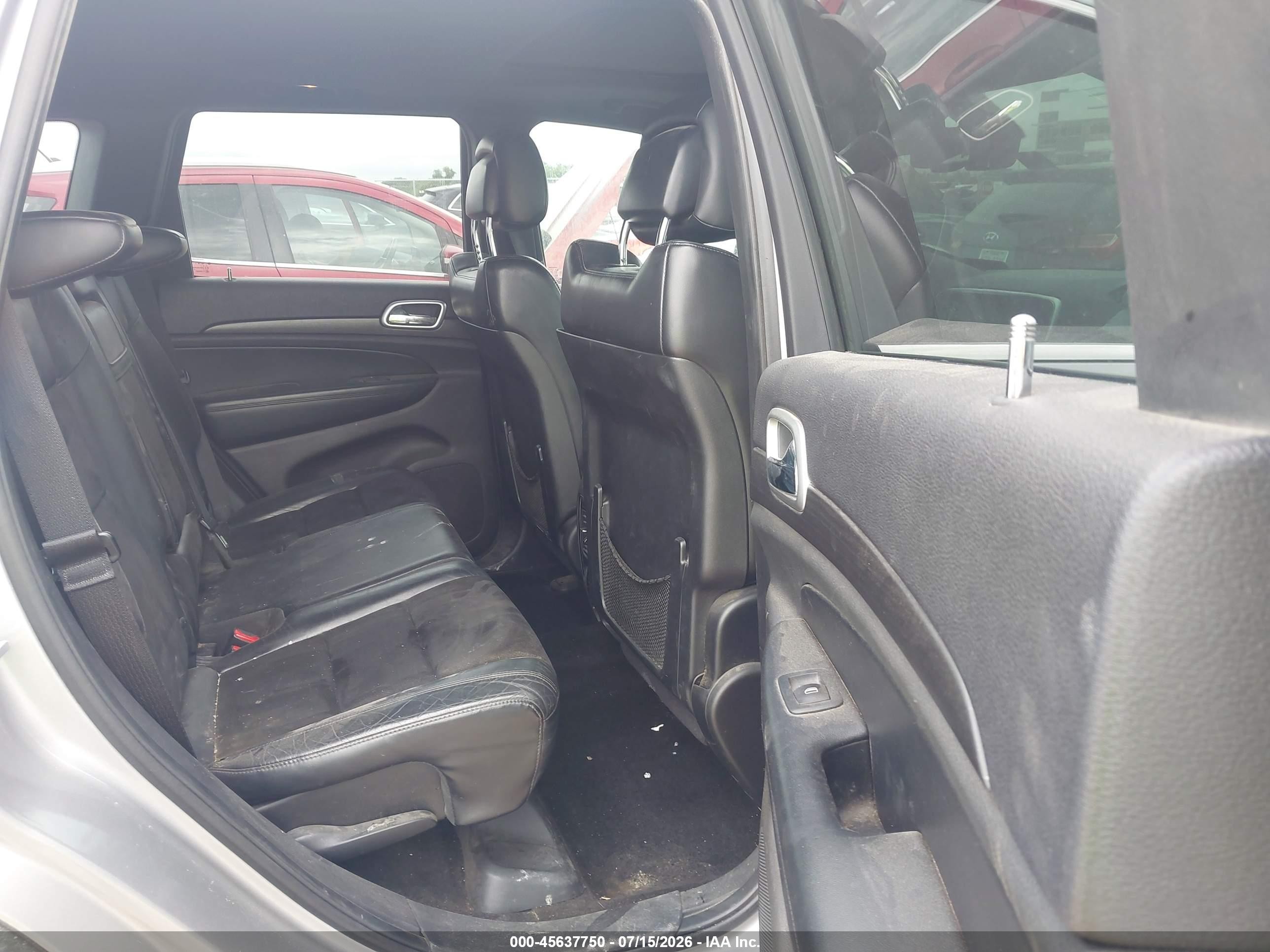 2015 Jeep Grand Cherokee Altitude Silver vin: 1C4RJFAG4FC142538
