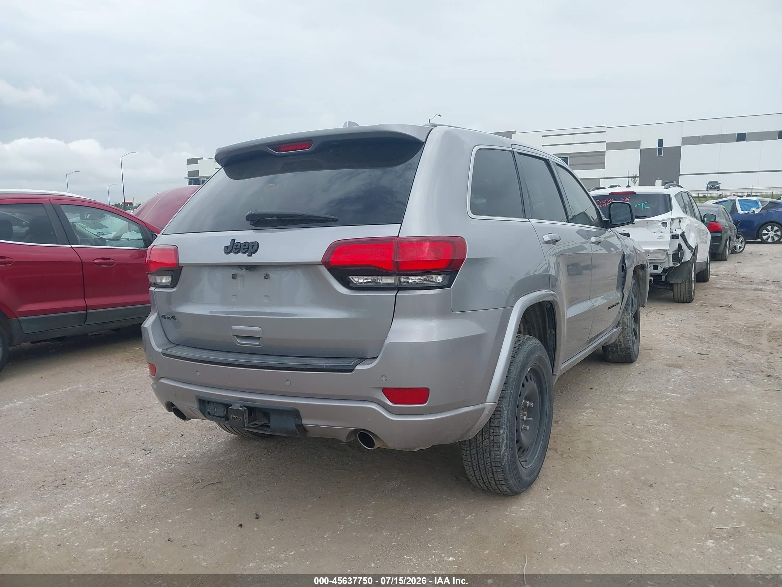 2015 Jeep Grand Cherokee Altitude Silver vin: 1C4RJFAG4FC142538