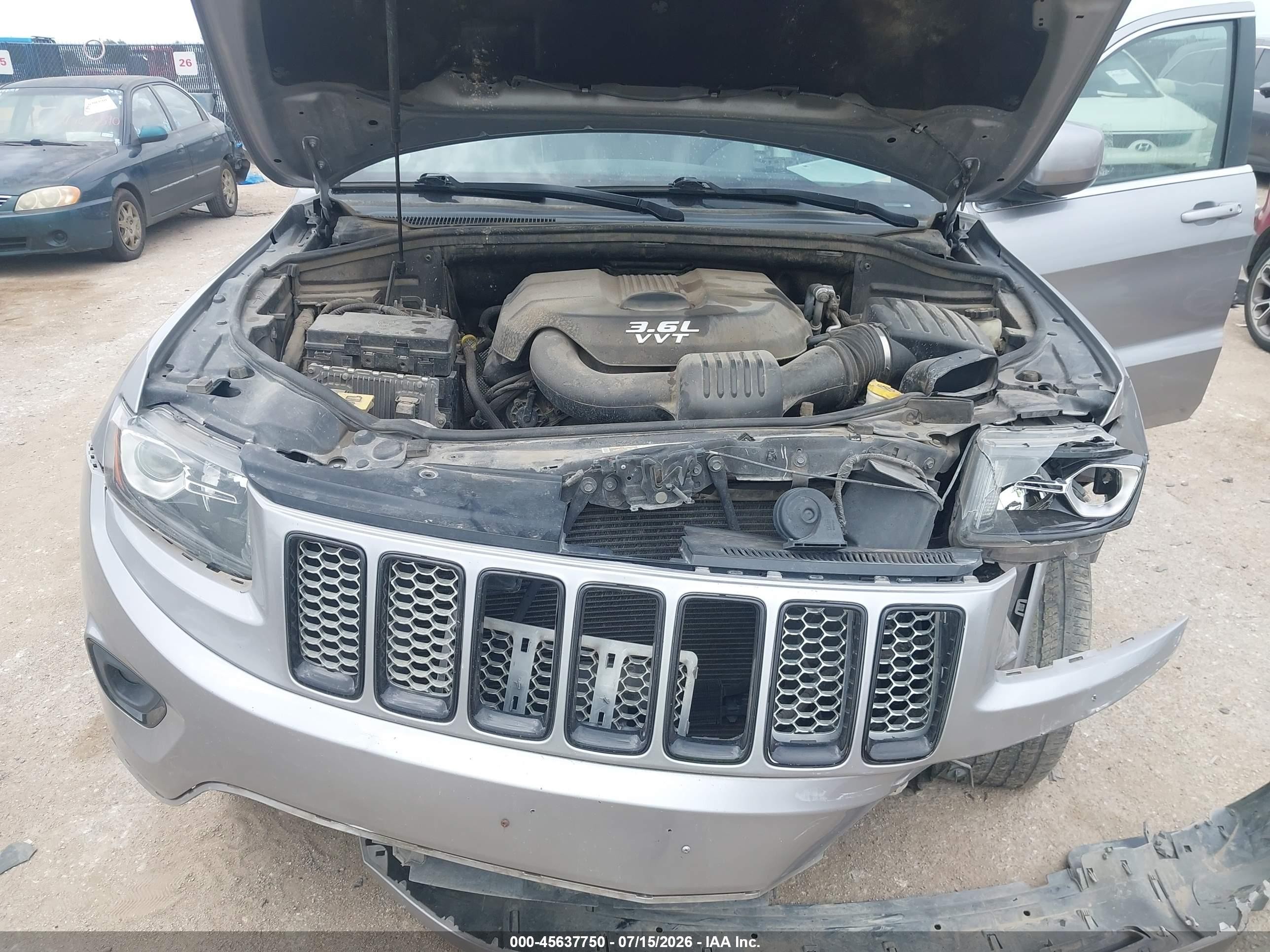 2015 Jeep Grand Cherokee Altitude Silver vin: 1C4RJFAG4FC142538