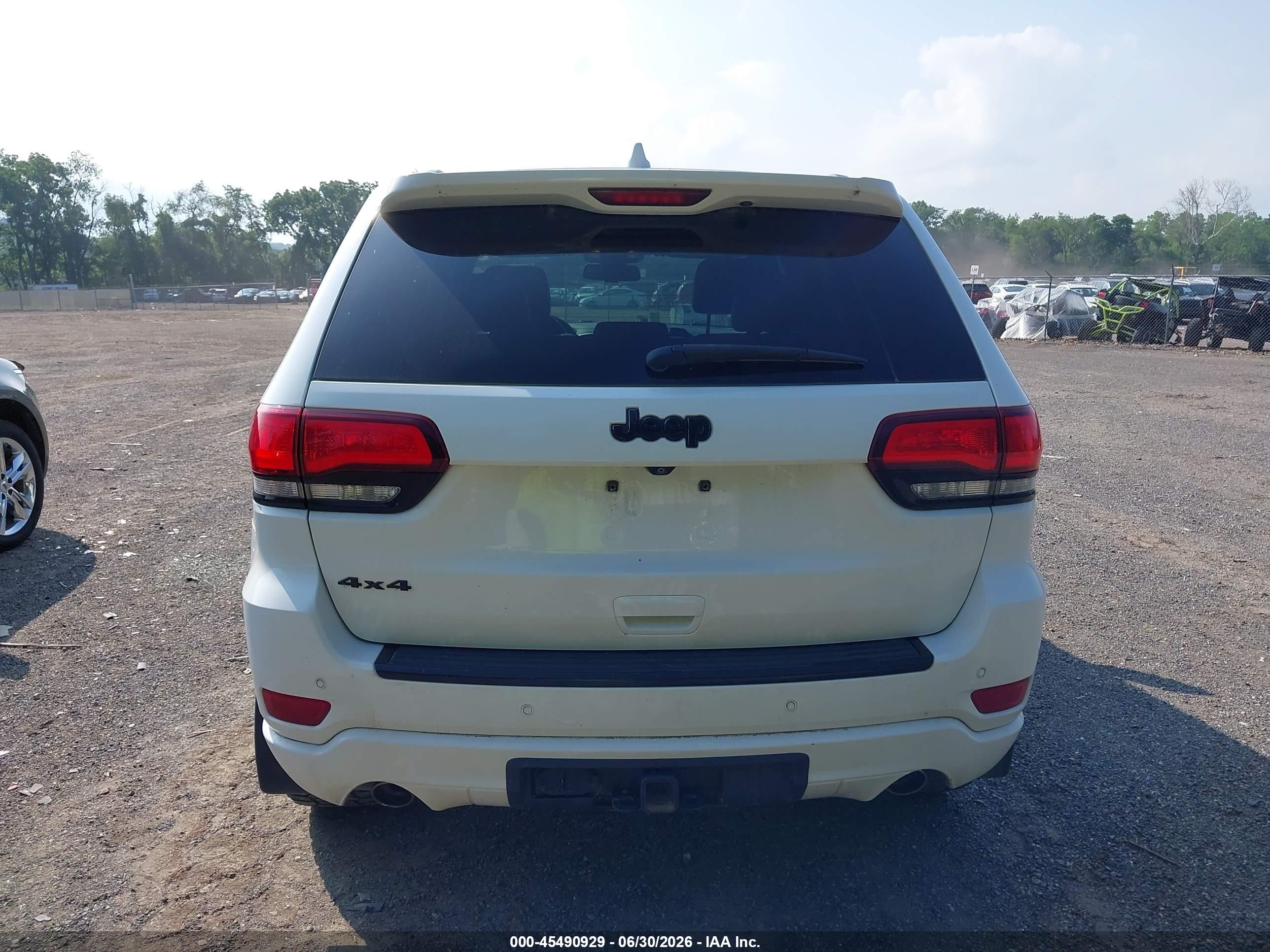 2015 Jeep Grand Cherokee Altitude White vin: 1C4RJFAG4FC150137