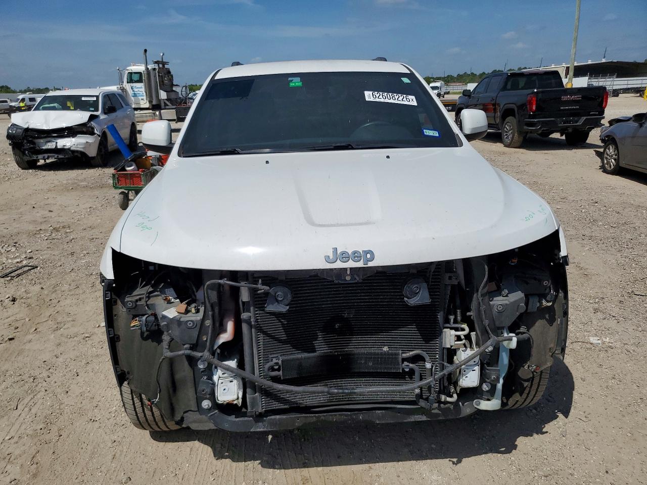 2015 Jeep Grand Cherokee Laredo White vin: 1C4RJFAG4FC171022