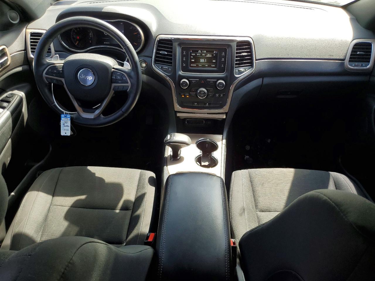 2015 Jeep Grand Cherokee Laredo White vin: 1C4RJFAG4FC171022