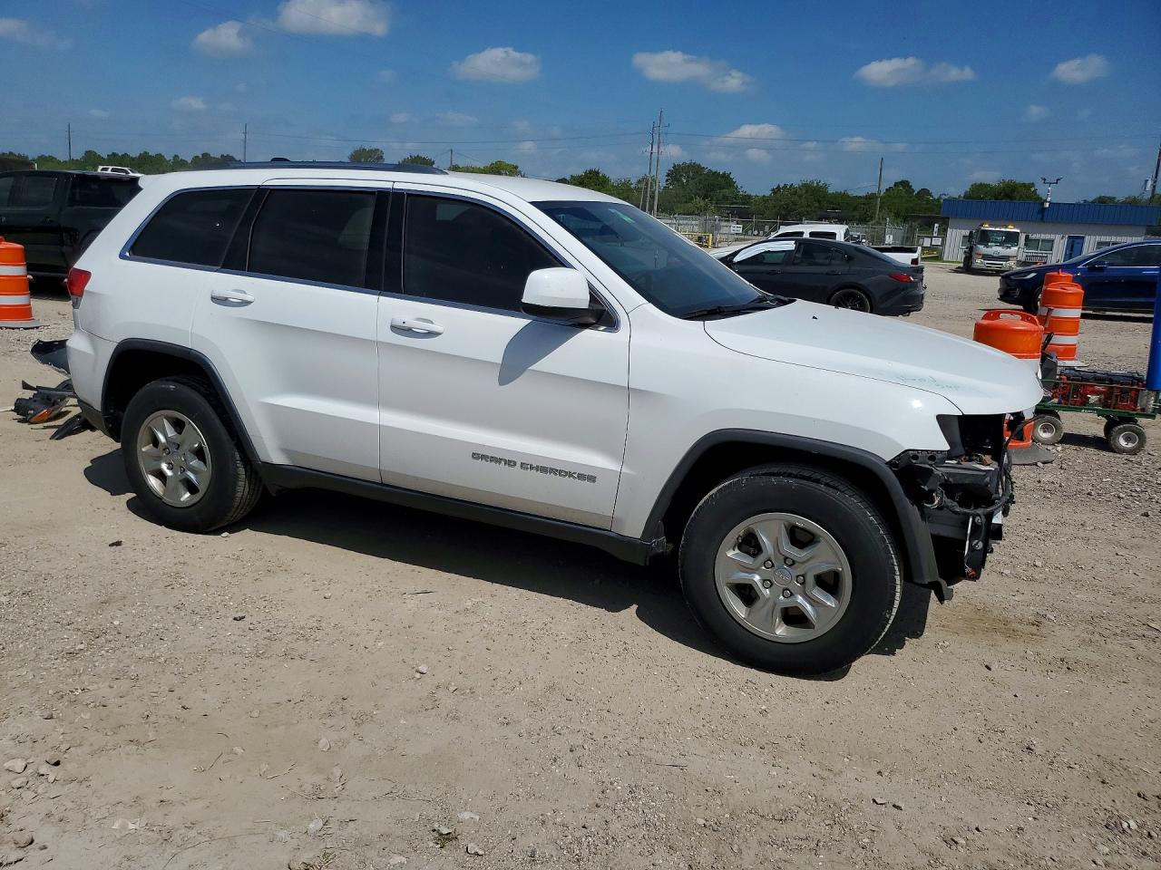 2015 Jeep Grand Cherokee Laredo White vin: 1C4RJFAG4FC171022