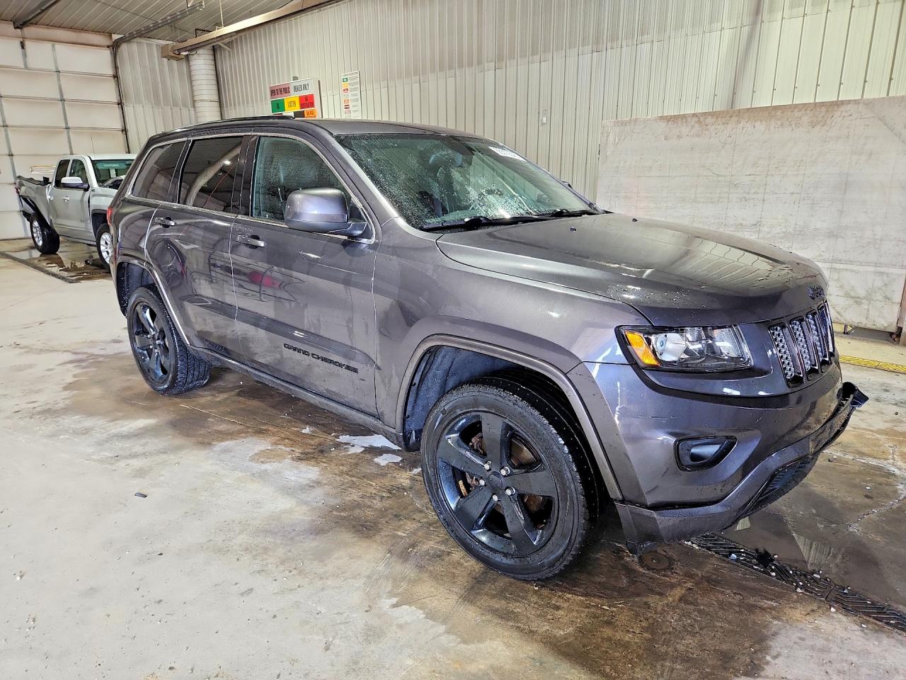 2015 Jeep Grand Cherokee Laredo Gray vin: 1C4RJFAG4FC181758
