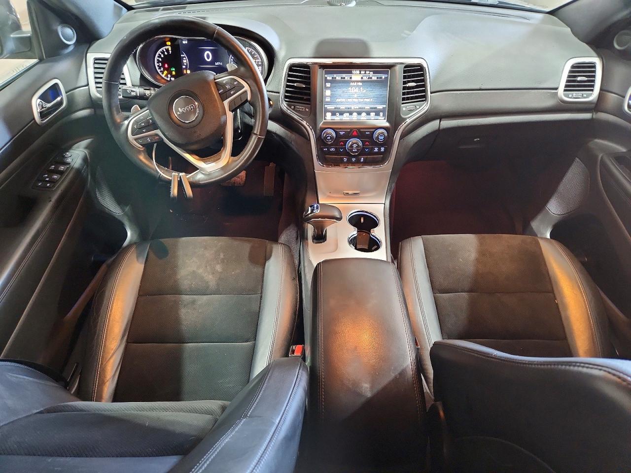 2015 Jeep Grand Cherokee Laredo Gray vin: 1C4RJFAG4FC181758