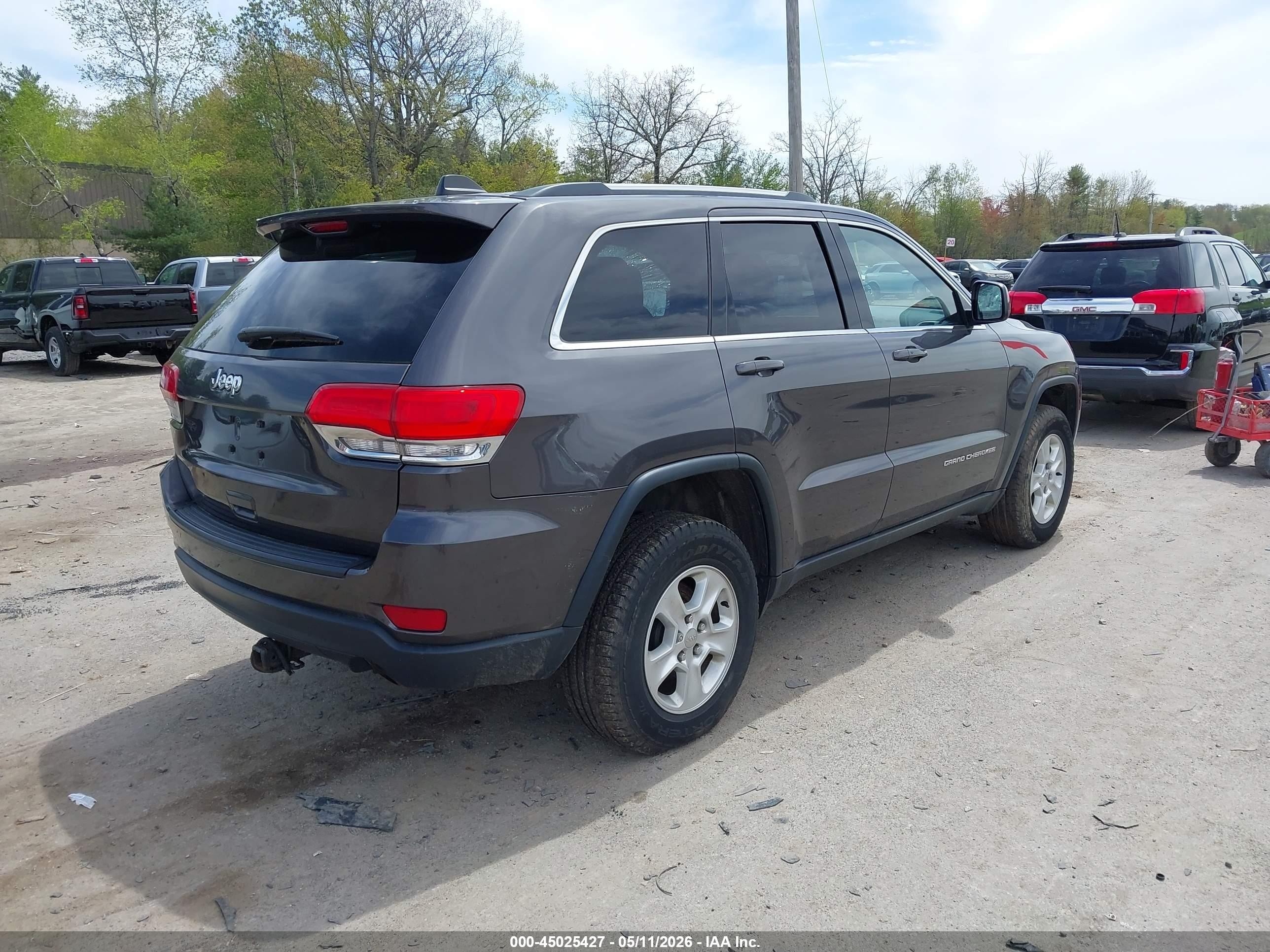 2015 Jeep Grand Cherokee Laredo Серый vin: 1C4RJFAG4FC237276