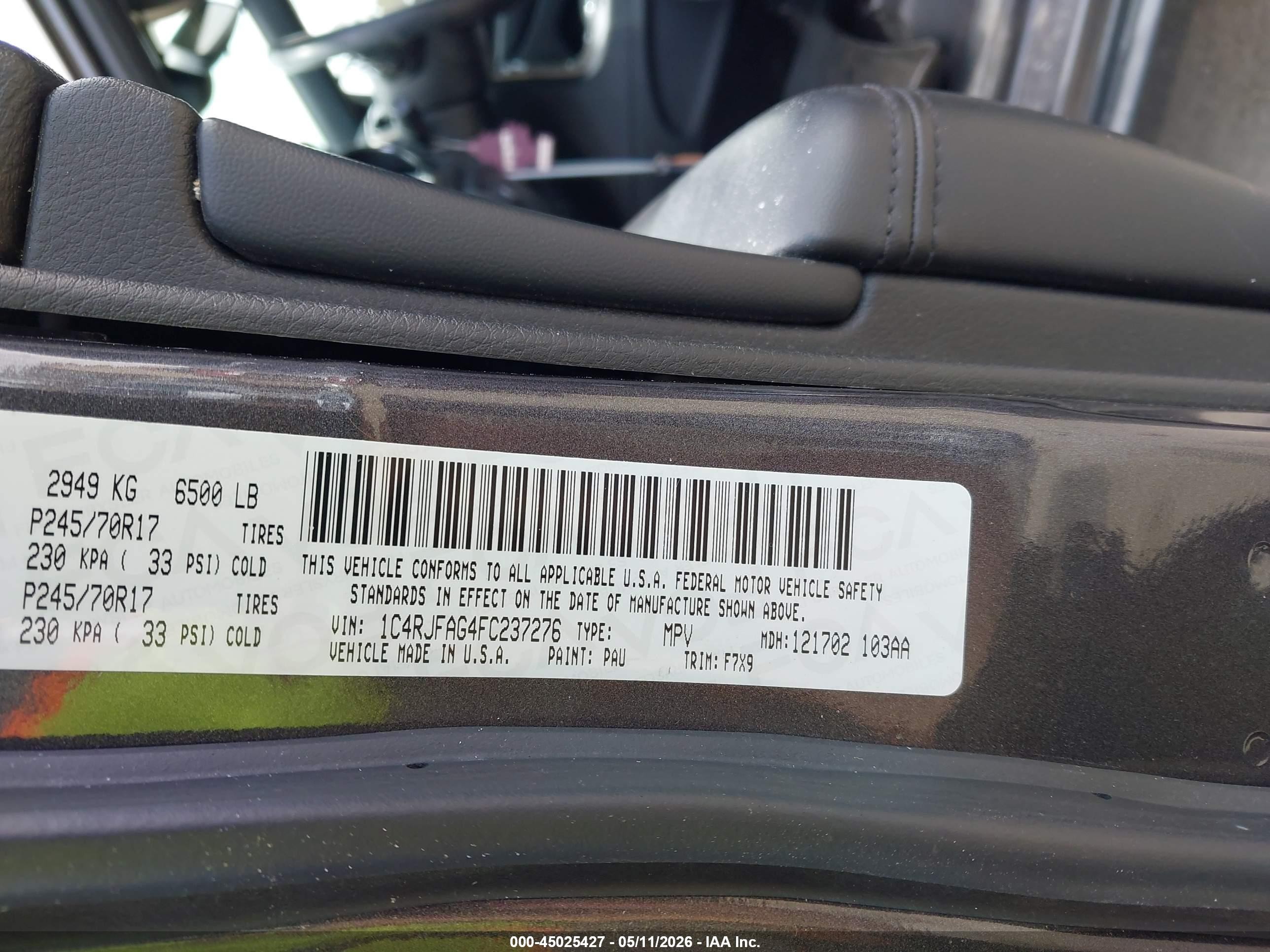 2015 Jeep Grand Cherokee Laredo Серый vin: 1C4RJFAG4FC237276