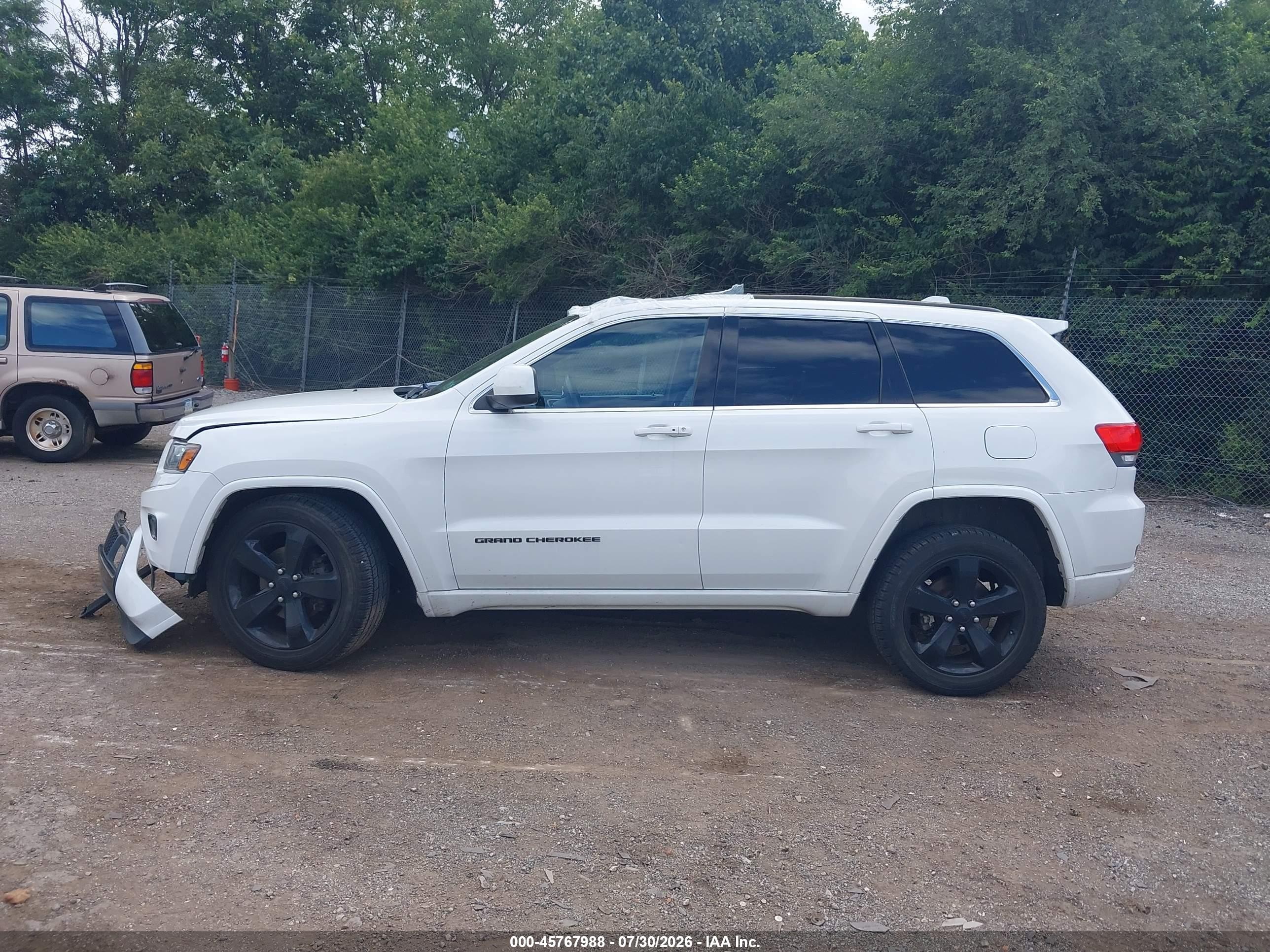 2015 Jeep Grand Cherokee Altitude White vin: 1C4RJFAG4FC698042