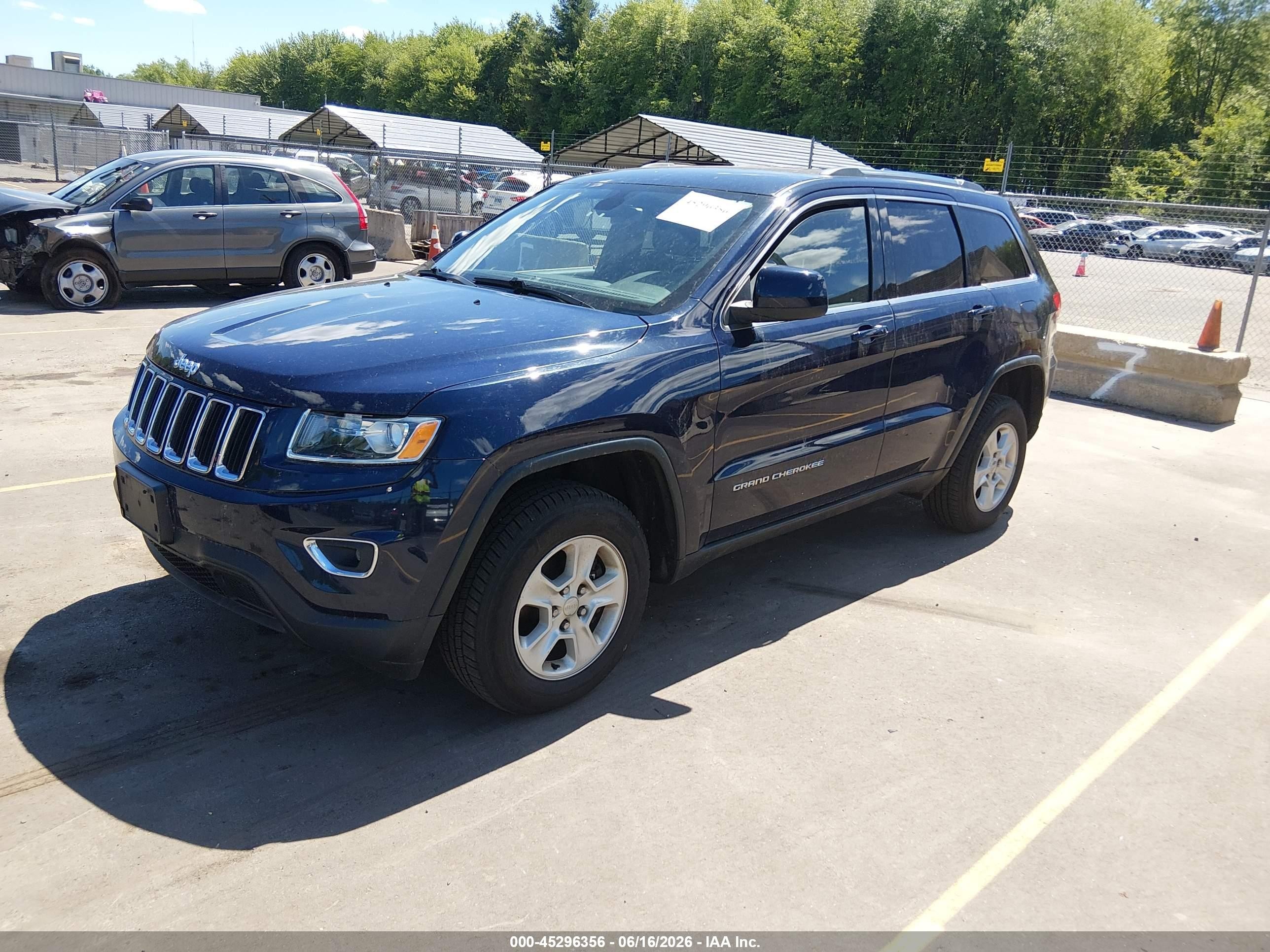 2015 Jeep Grand Cherokee Laredo Blue vin: 1C4RJFAG4FC894692