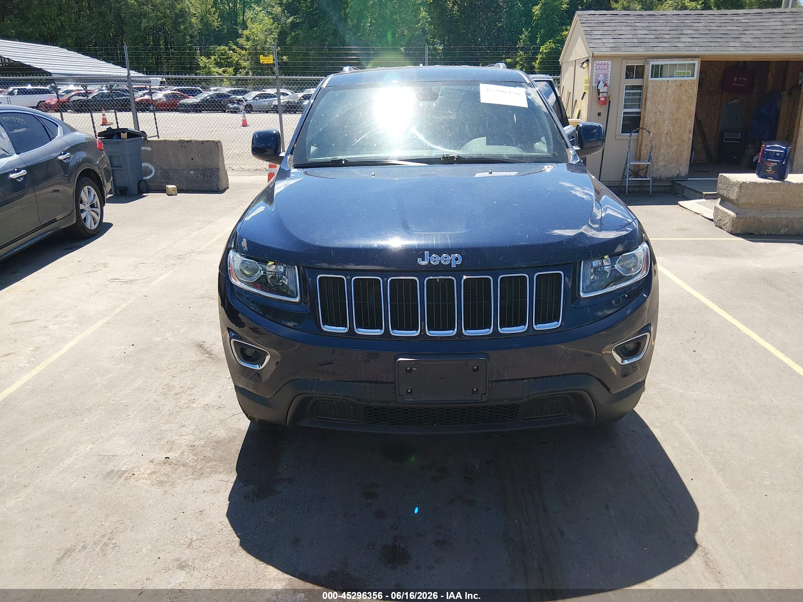 2015 Jeep Grand Cherokee Laredo Blue vin: 1C4RJFAG4FC894692