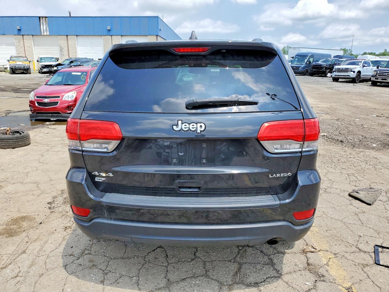 2015 Jeep Grand Cherokee Laredo Black vin: 1C4RJFAG4FC895695