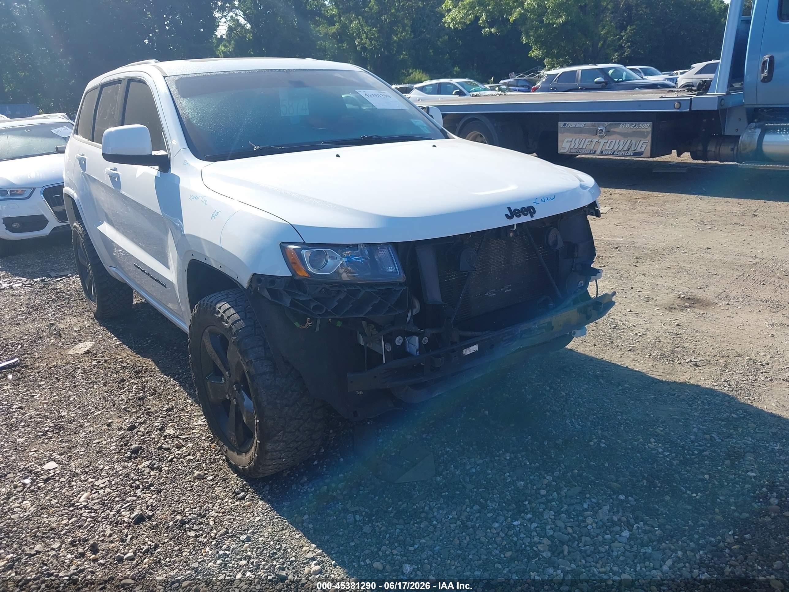 2015 Jeep Grand Cherokee Altitude White vin: 1C4RJFAG4FC950212