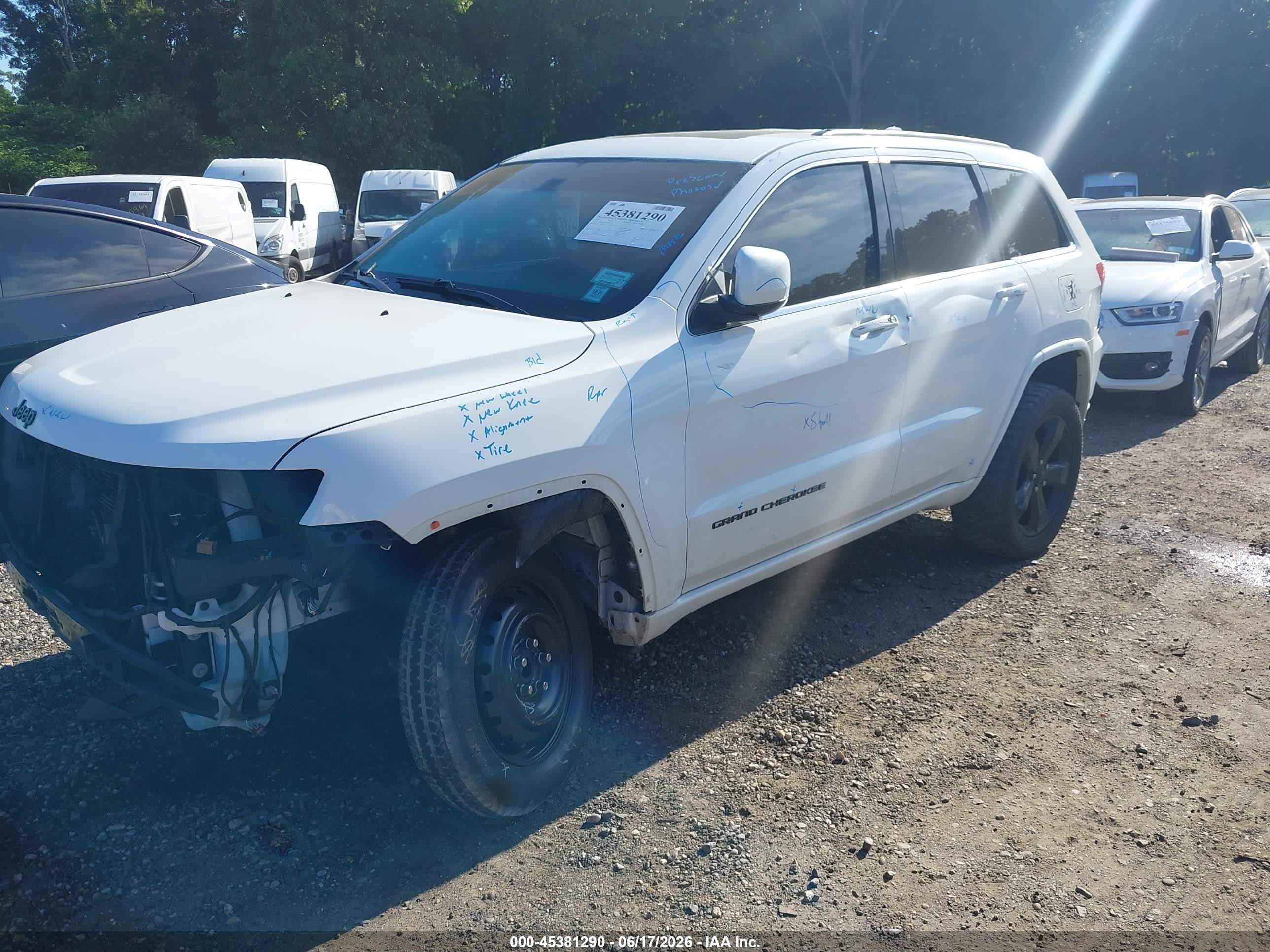2015 Jeep Grand Cherokee Altitude White vin: 1C4RJFAG4FC950212