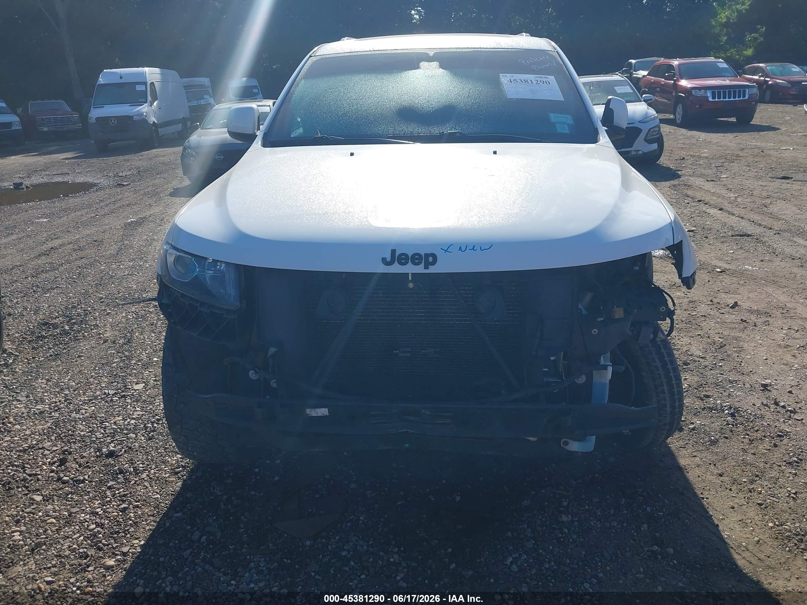 2015 Jeep Grand Cherokee Altitude White vin: 1C4RJFAG4FC950212