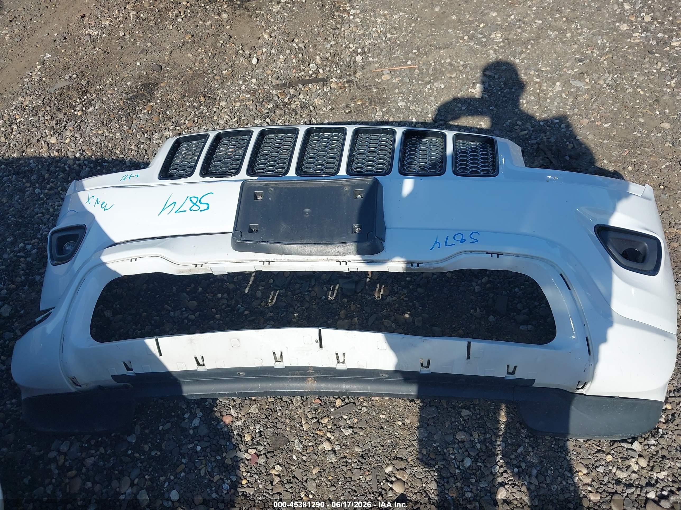 2015 Jeep Grand Cherokee Altitude White vin: 1C4RJFAG4FC950212