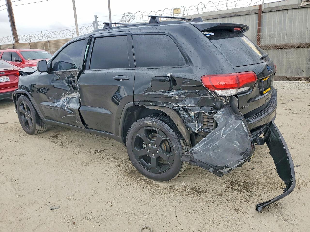 2018 Jeep Grand Cherokee Laredo Black vin: 1C4RJFAG4JC367972