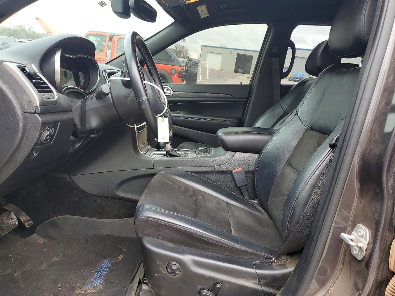 2020 Jeep Grand Cherokee Laredo Gray vin: 1C4RJFAG4LC437098