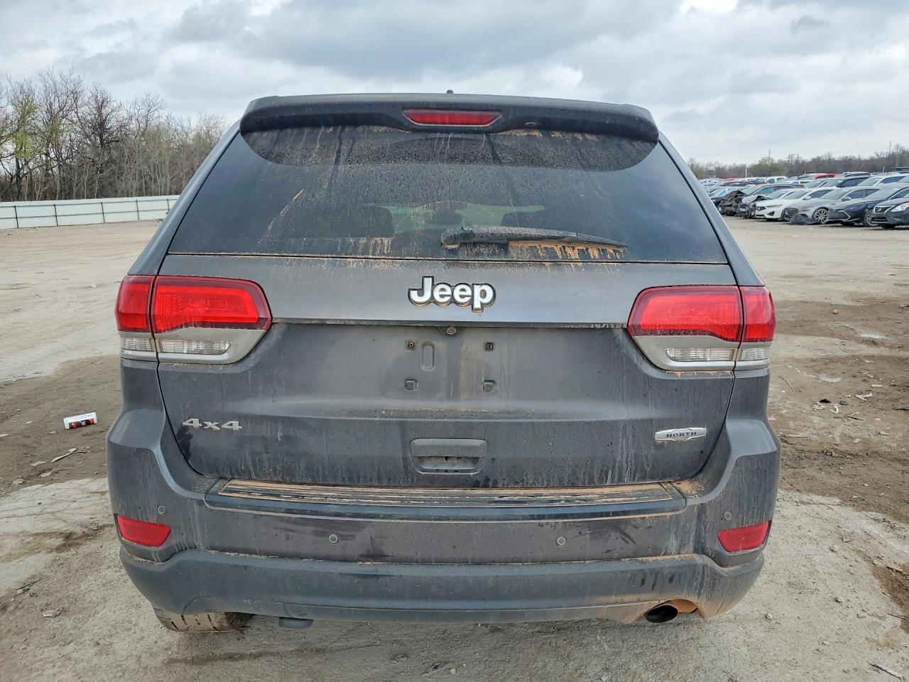 2020 Jeep Grand Cherokee Laredo Gray vin: 1C4RJFAG4LC437098
