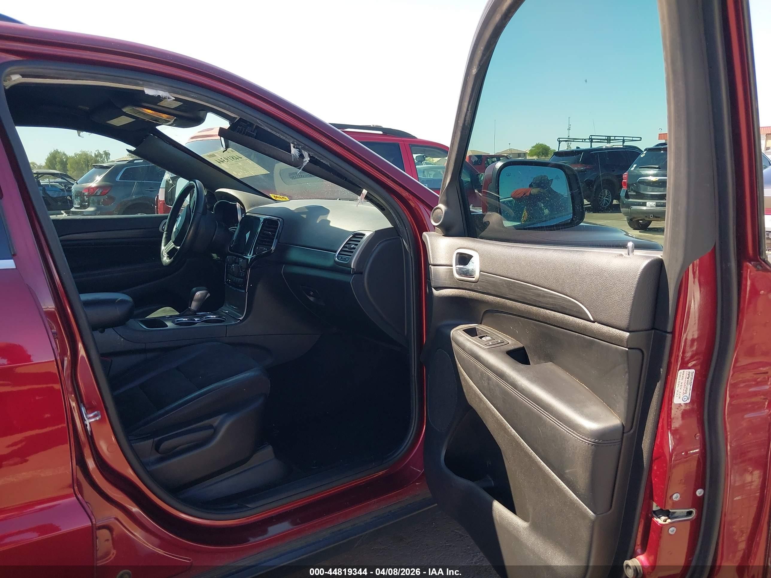 2021 Jeep Grand Cherokee Laredo X 4x4 Red vin: 1C4RJFAG4MC829421