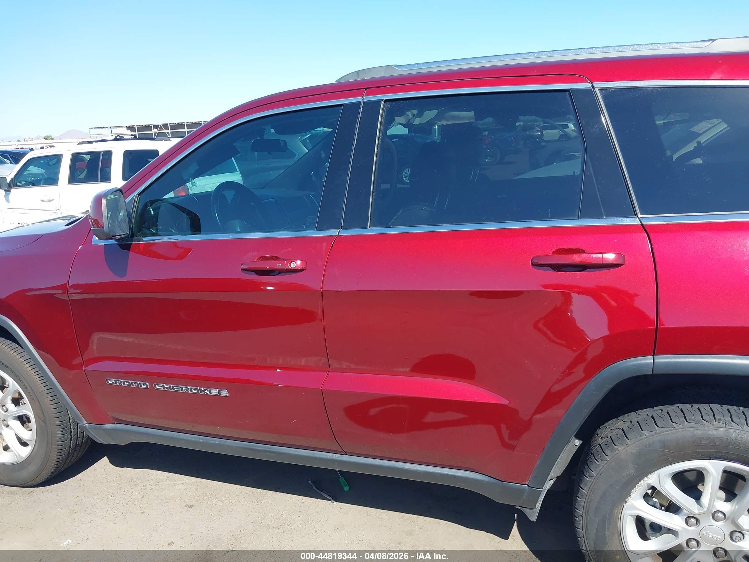 2021 Jeep Grand Cherokee Laredo X 4x4 Red vin: 1C4RJFAG4MC829421