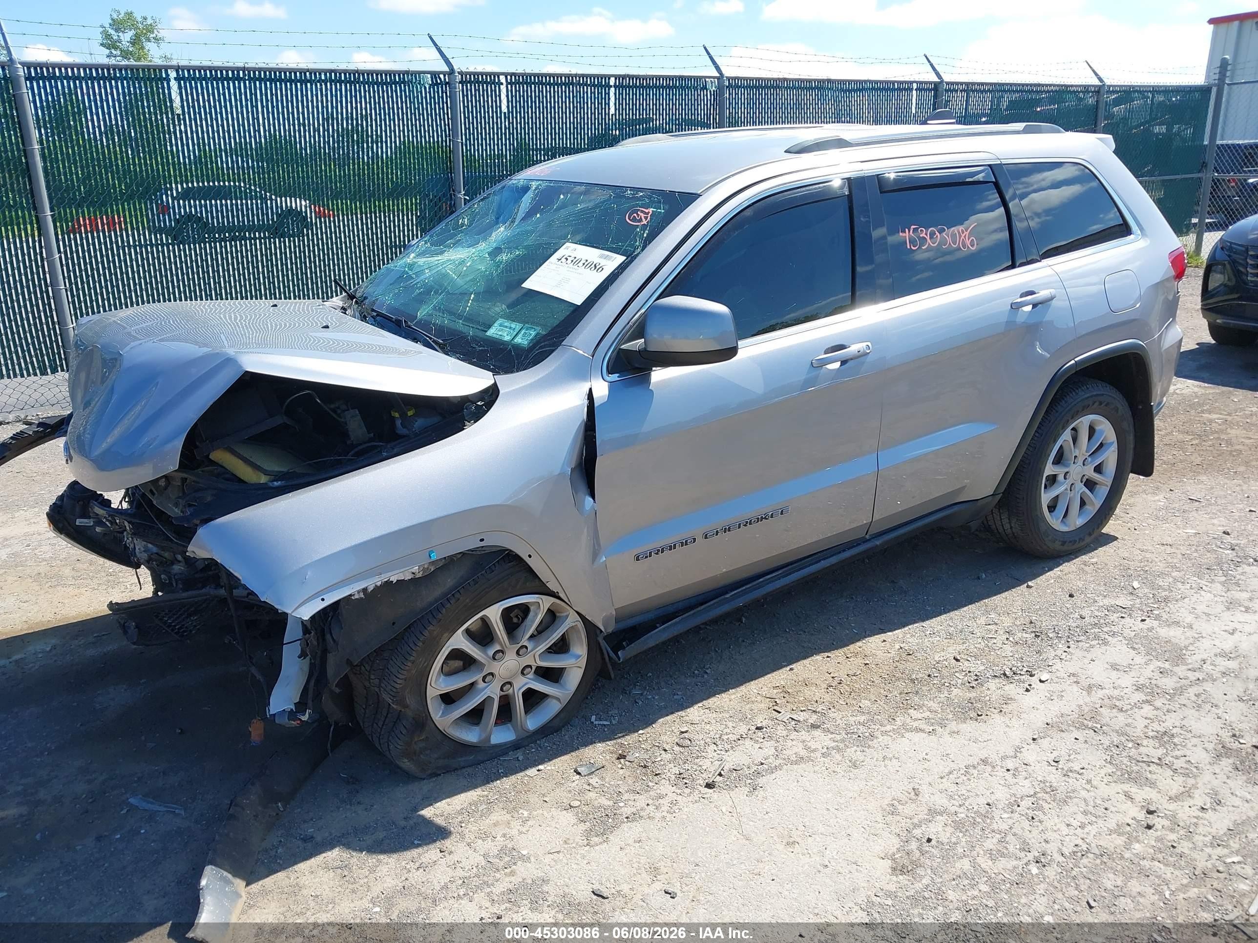 2021 Jeep Grand Cherokee Laredo E 4x4 Gray vin: 1C4RJFAG4MC872995