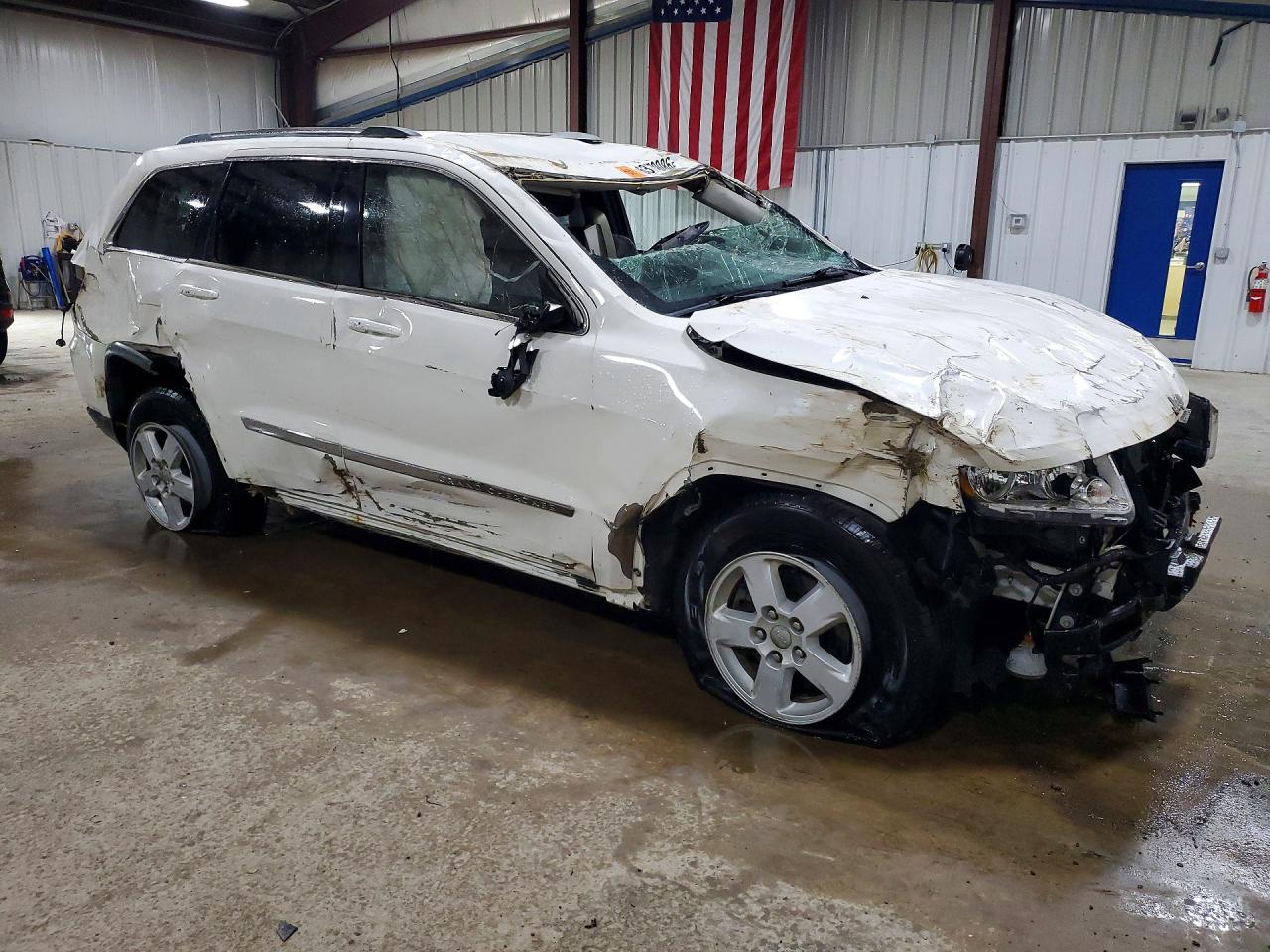 2012 Jeep Grand Cherokee Laredo White vin: 1C4RJFAG5CC128756