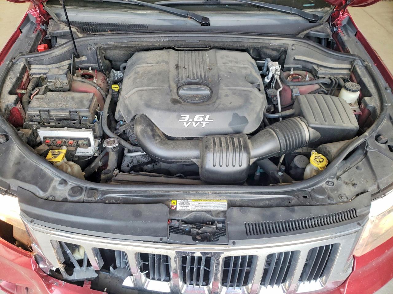 2012 Jeep Grand Cherokee Laredo Red vin: 1C4RJFAG5CC139692