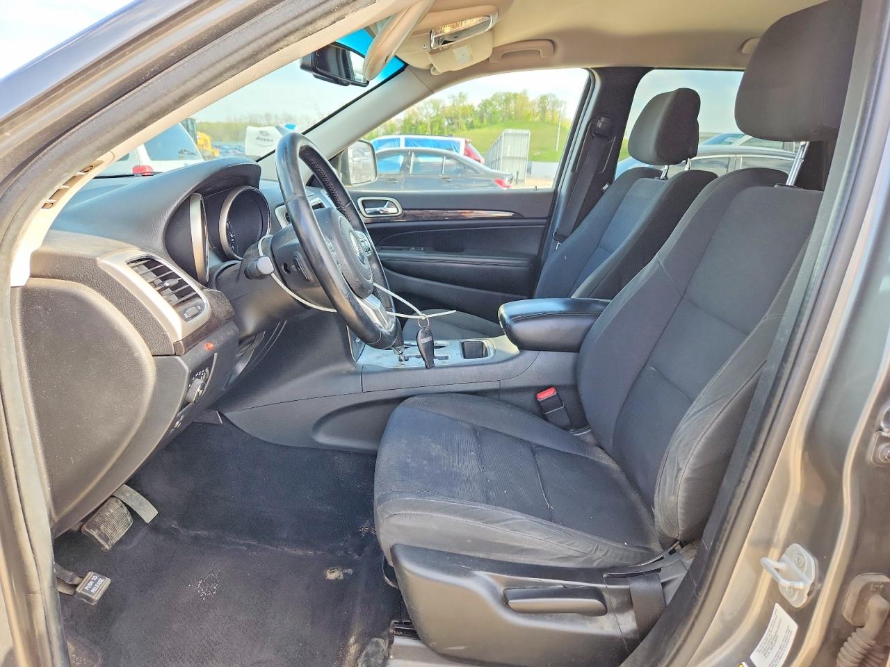 2012 Jeep Grand Cherokee Laredo Серый vin: 1C4RJFAG5CC166228