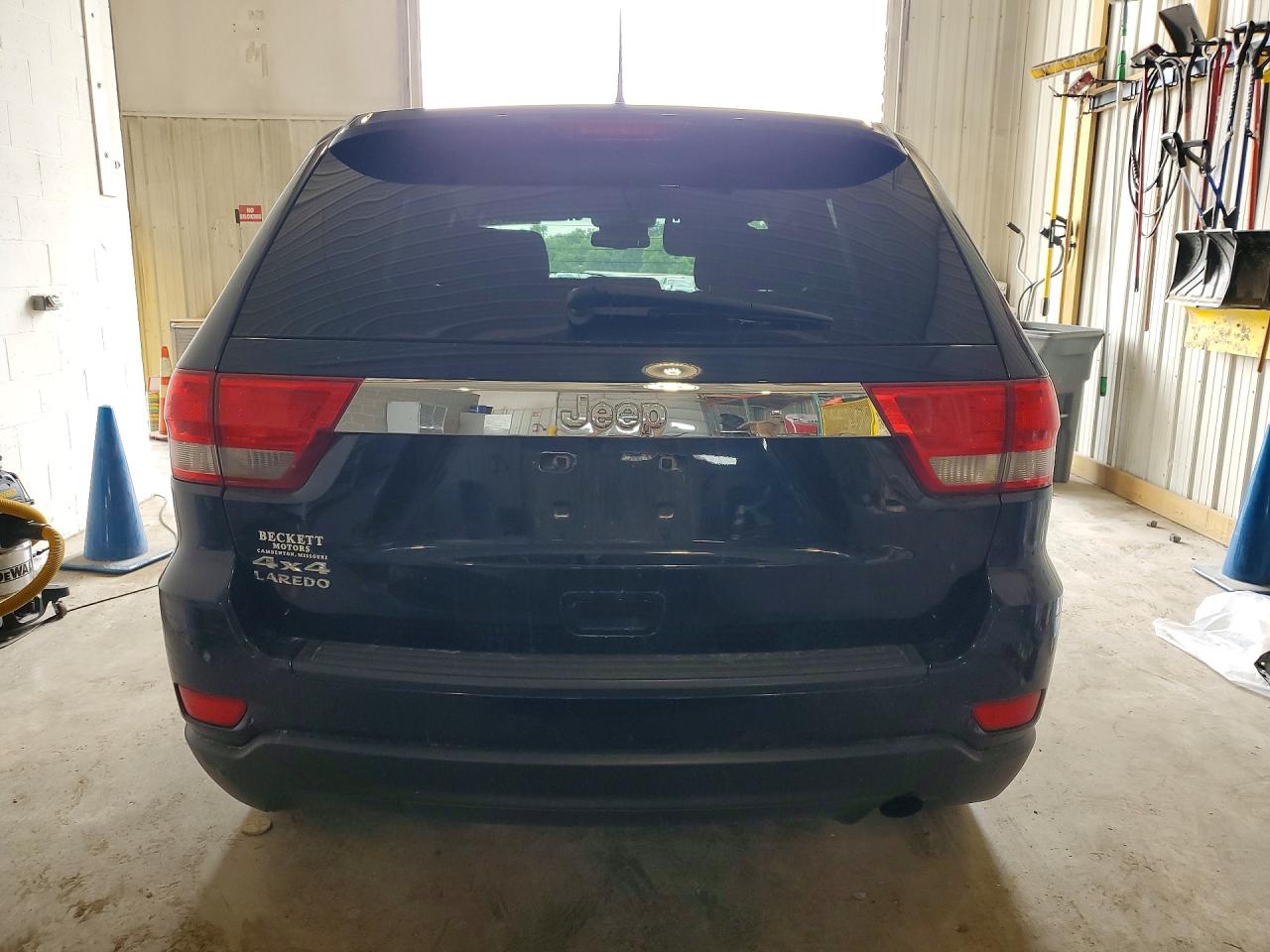 2012 Jeep Grand Cherokee Laredo Синий vin: 1C4RJFAG5CC184731