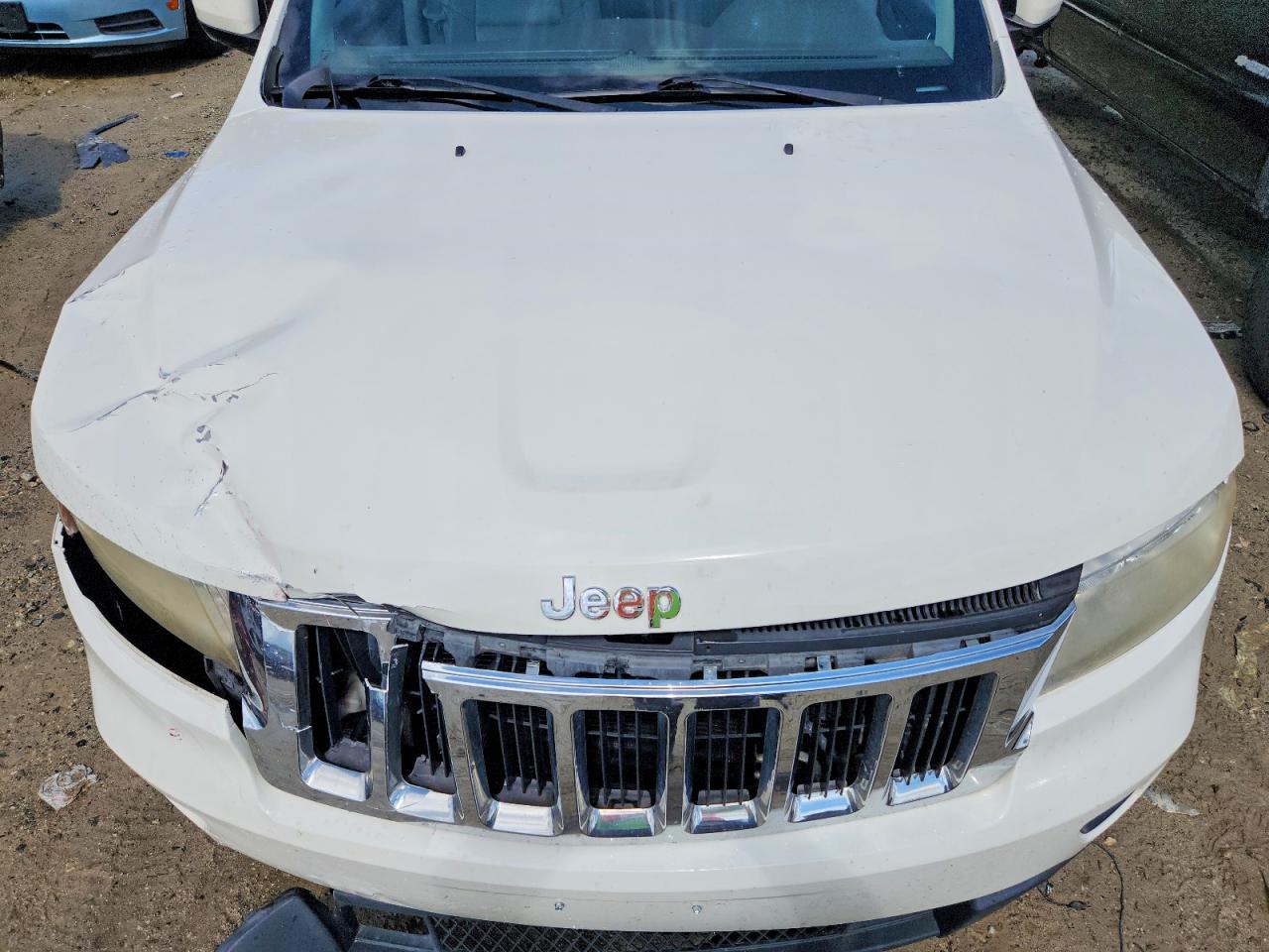 2012 Jeep Grand Cherokee Laredo White vin: 1C4RJFAG5CC189993