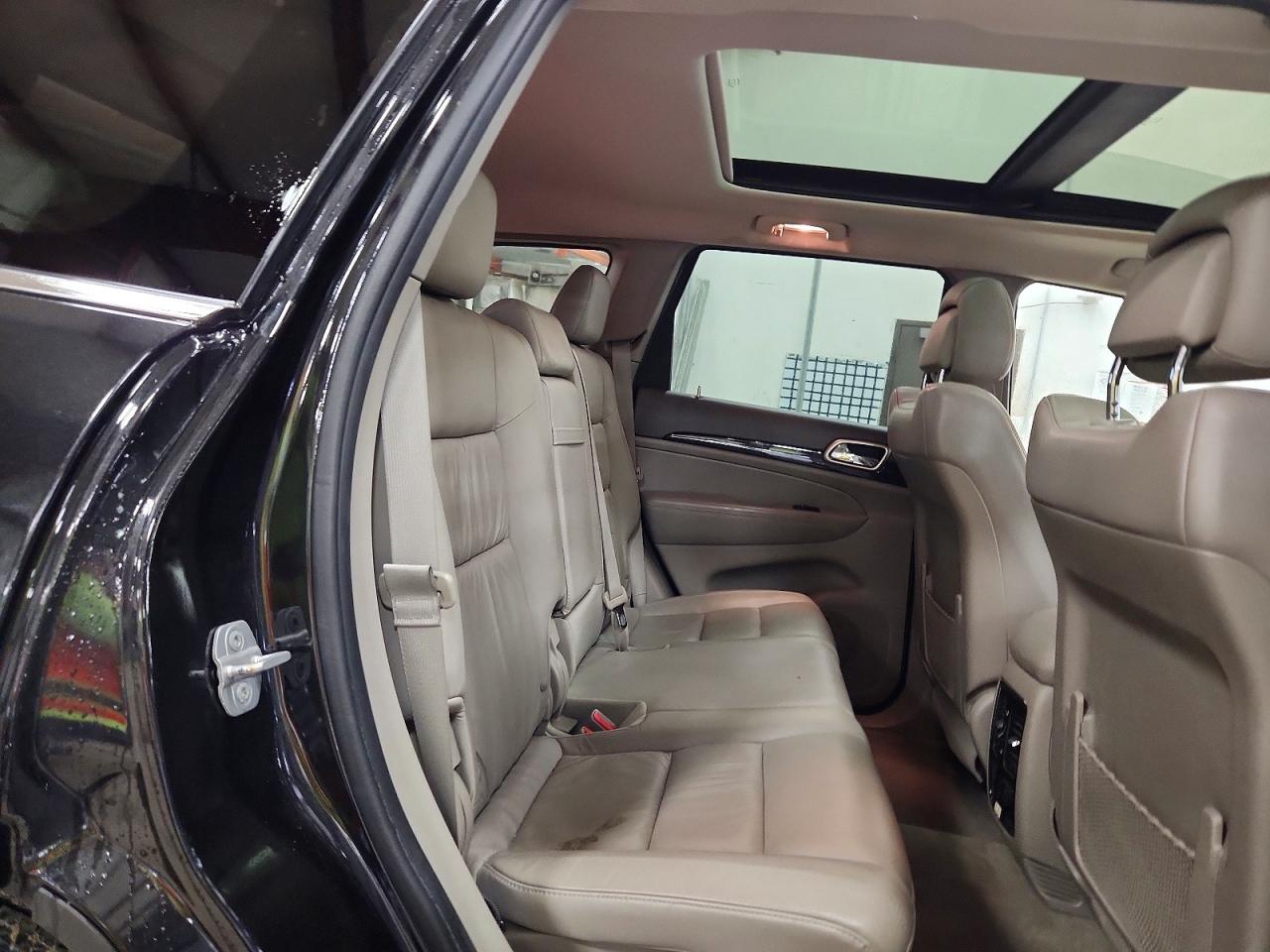 2012 Jeep Grand Cherokee Laredo Black vin: 1C4RJFAG5CC220580