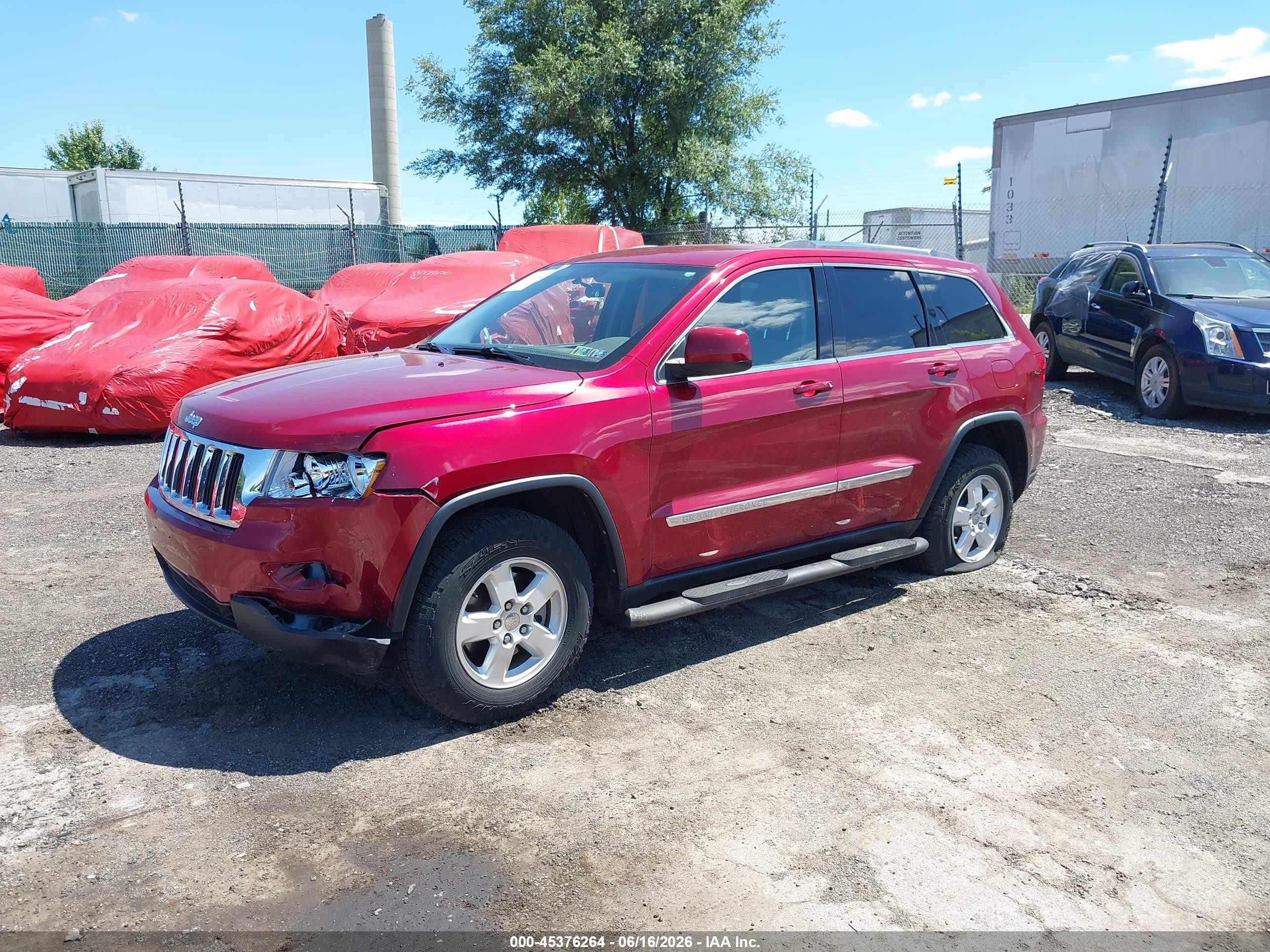 2012 Jeep Grand Cherokee Laredo Red vin: 1C4RJFAG5CC269987
