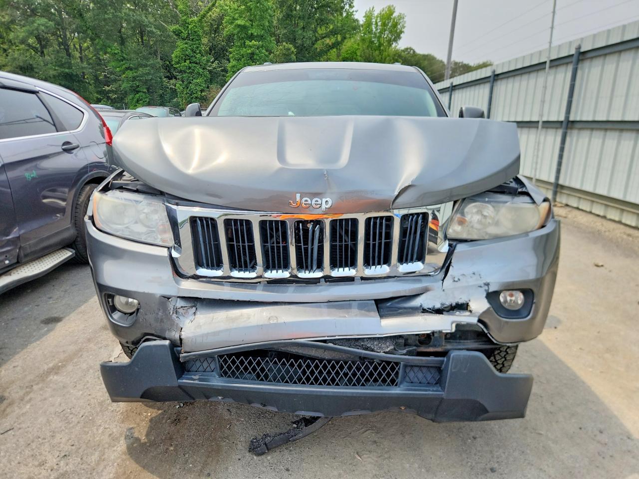 2012 Jeep Grand Cherokee Laredo Gray vin: 1C4RJFAG5CC277099