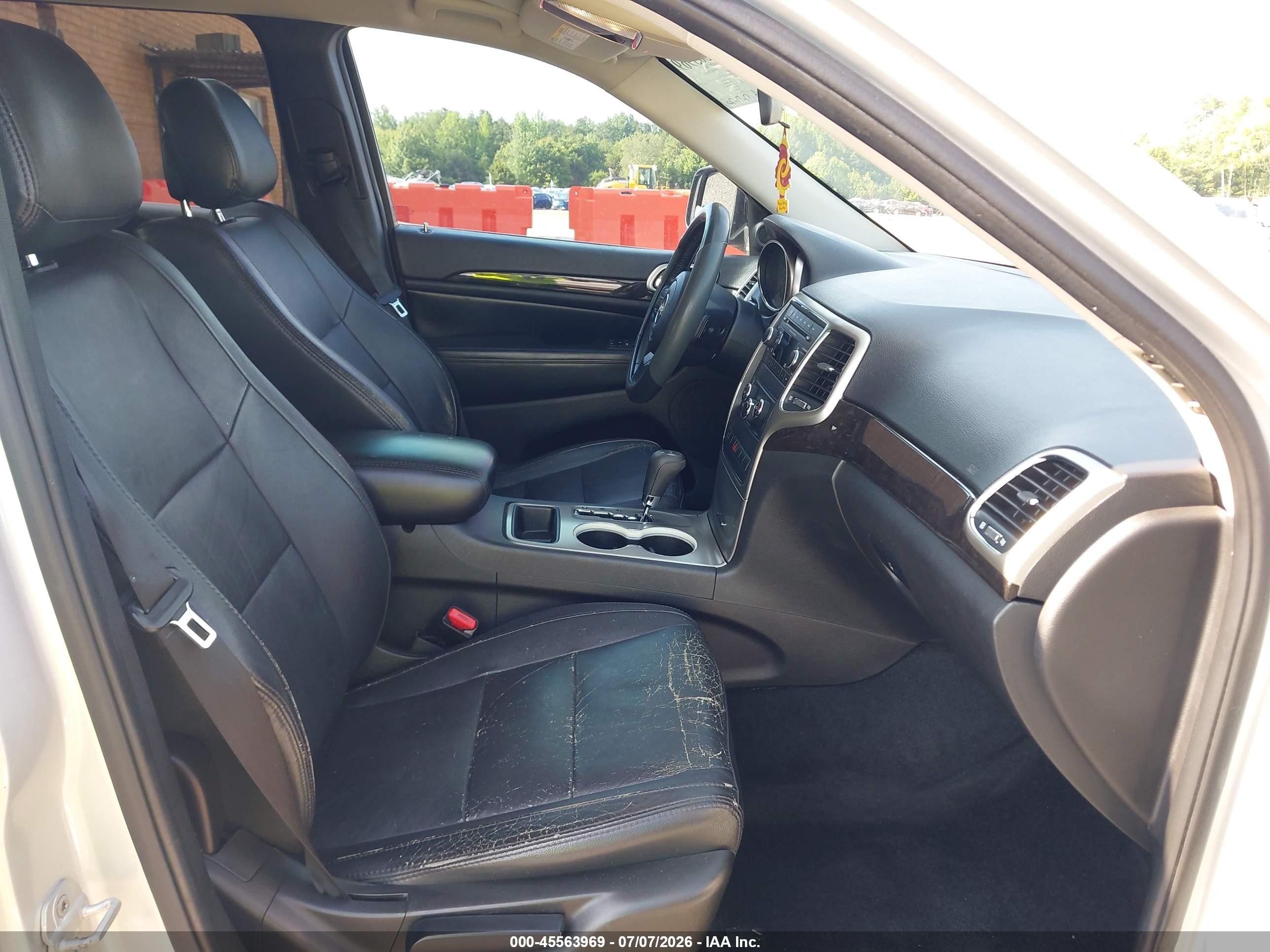 2012 Jeep Grand Cherokee Laredo Серебряный vin: 1C4RJFAG5CC291584