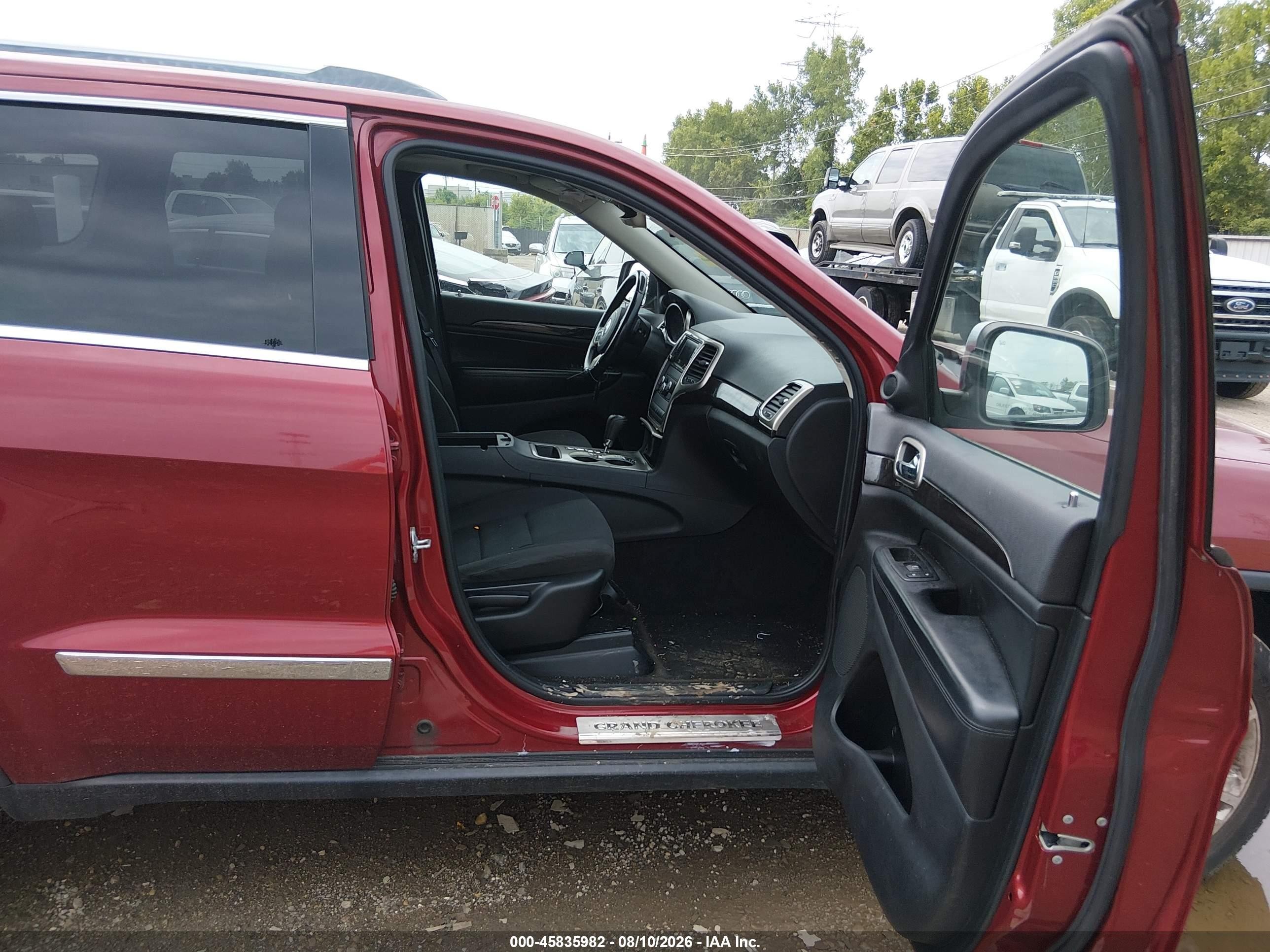 2012 Jeep Grand Cherokee Laredo Red vin: 1C4RJFAG5CC294100