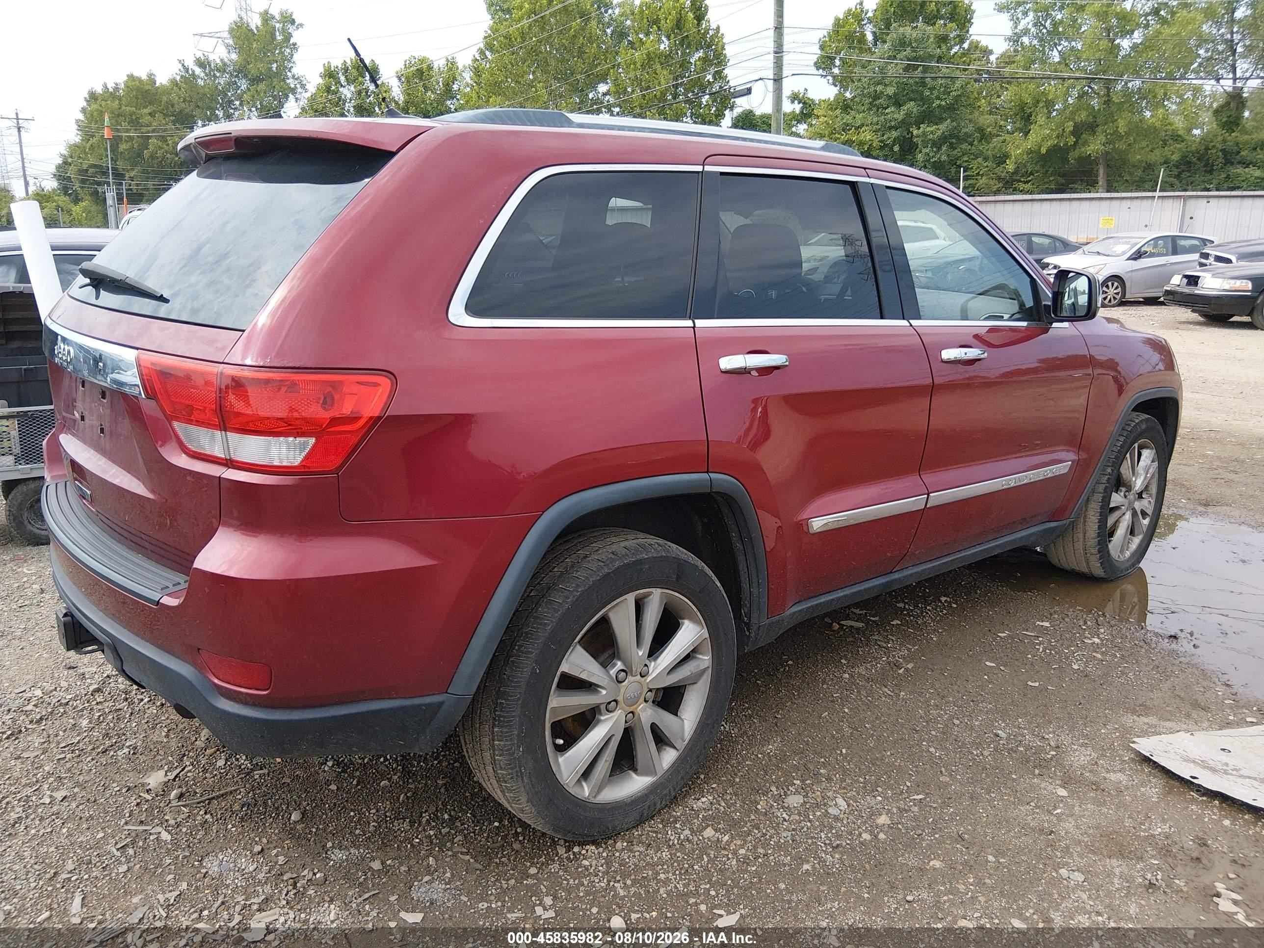 2012 Jeep Grand Cherokee Laredo Red vin: 1C4RJFAG5CC294100