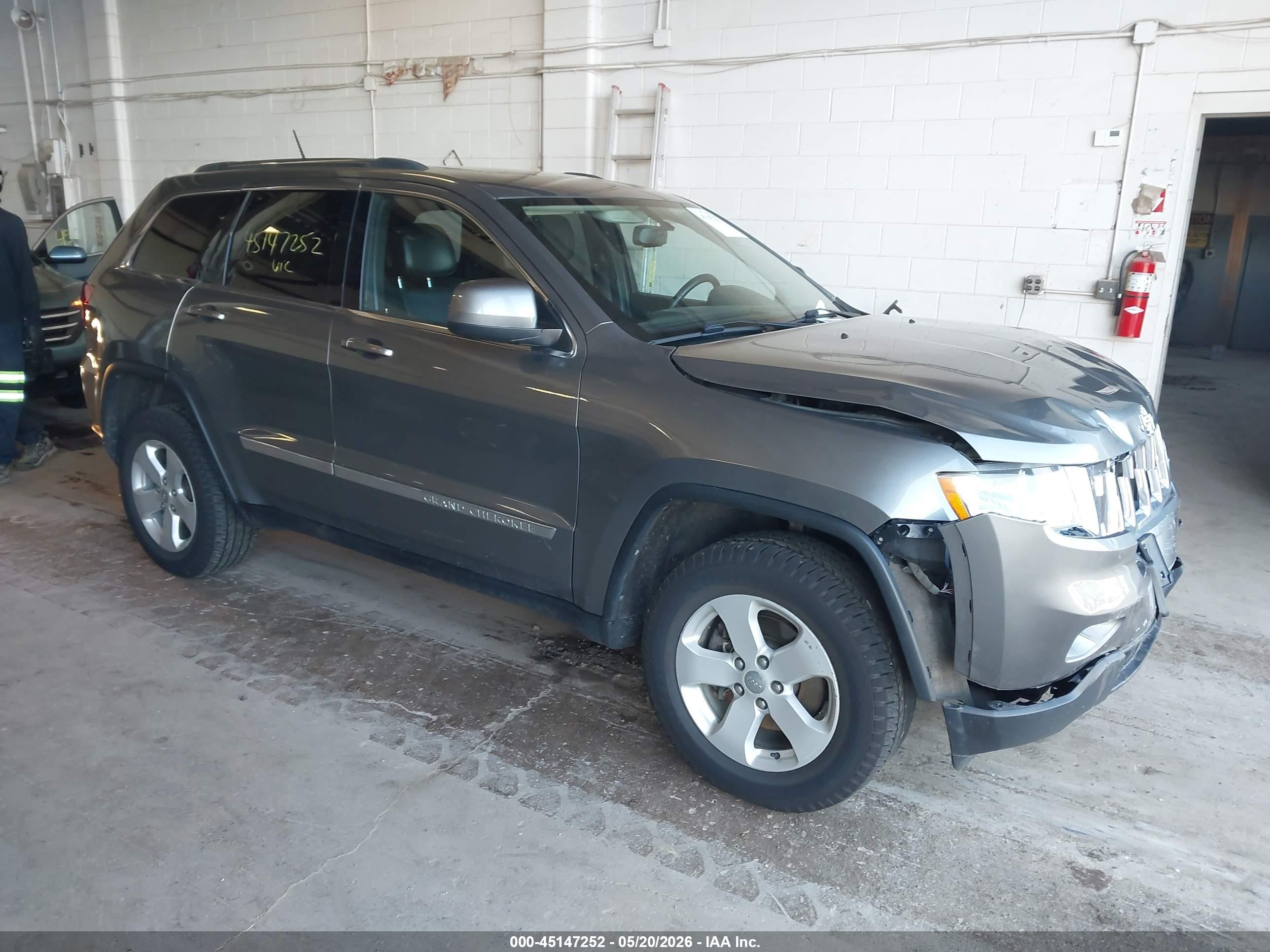 2012 Jeep Grand Cherokee Laredo Gray vin: 1C4RJFAG5CC345367