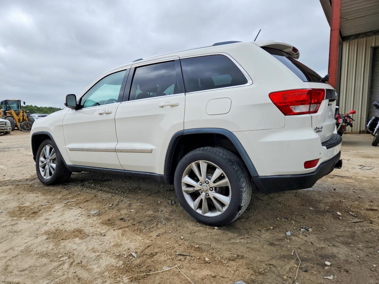 2012 Jeep Grand Cherokee Laredo White vin: 1C4RJFAG5CC346034